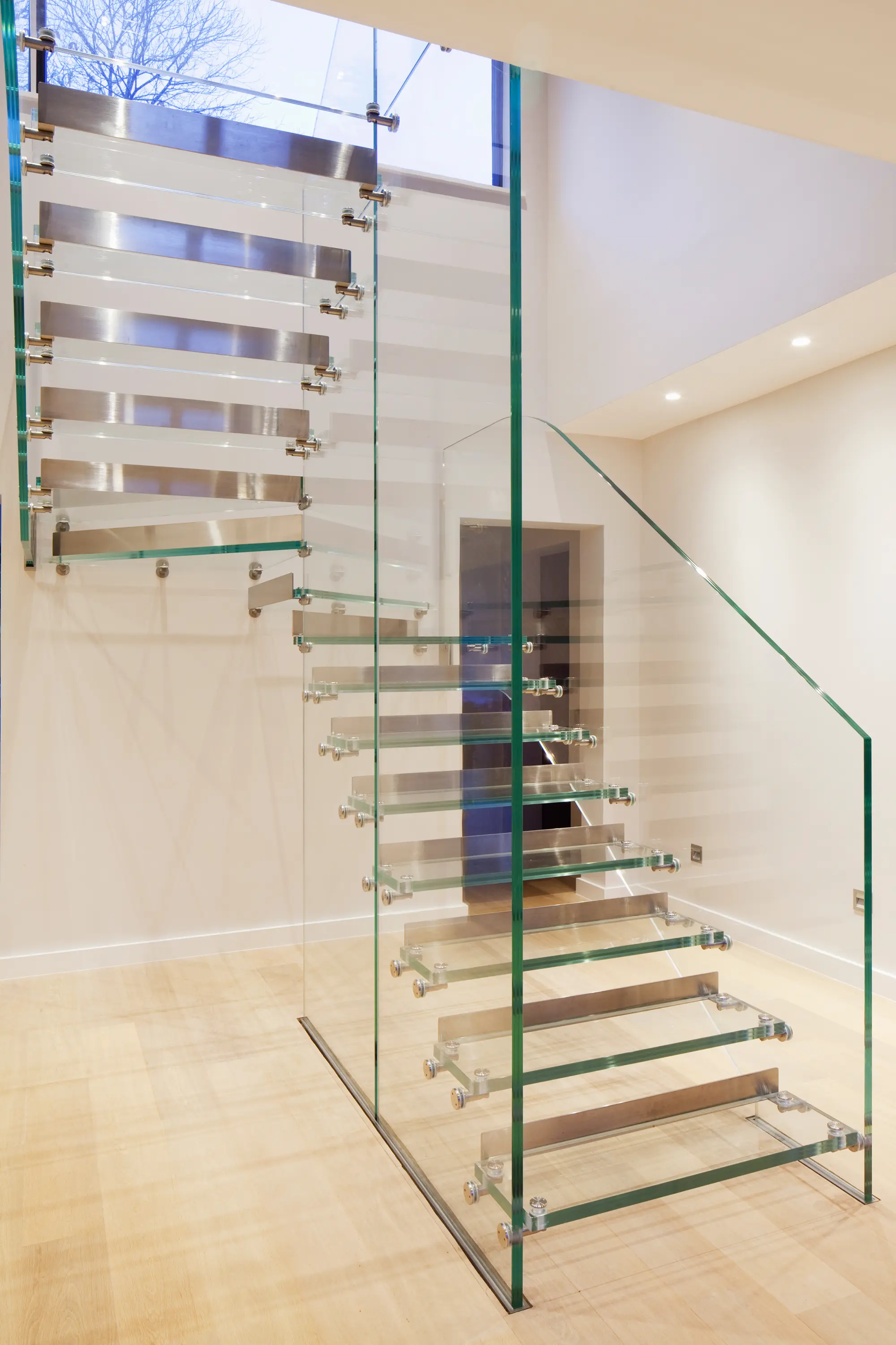Siller Treppen - Mistral All Glass with Steel Risers