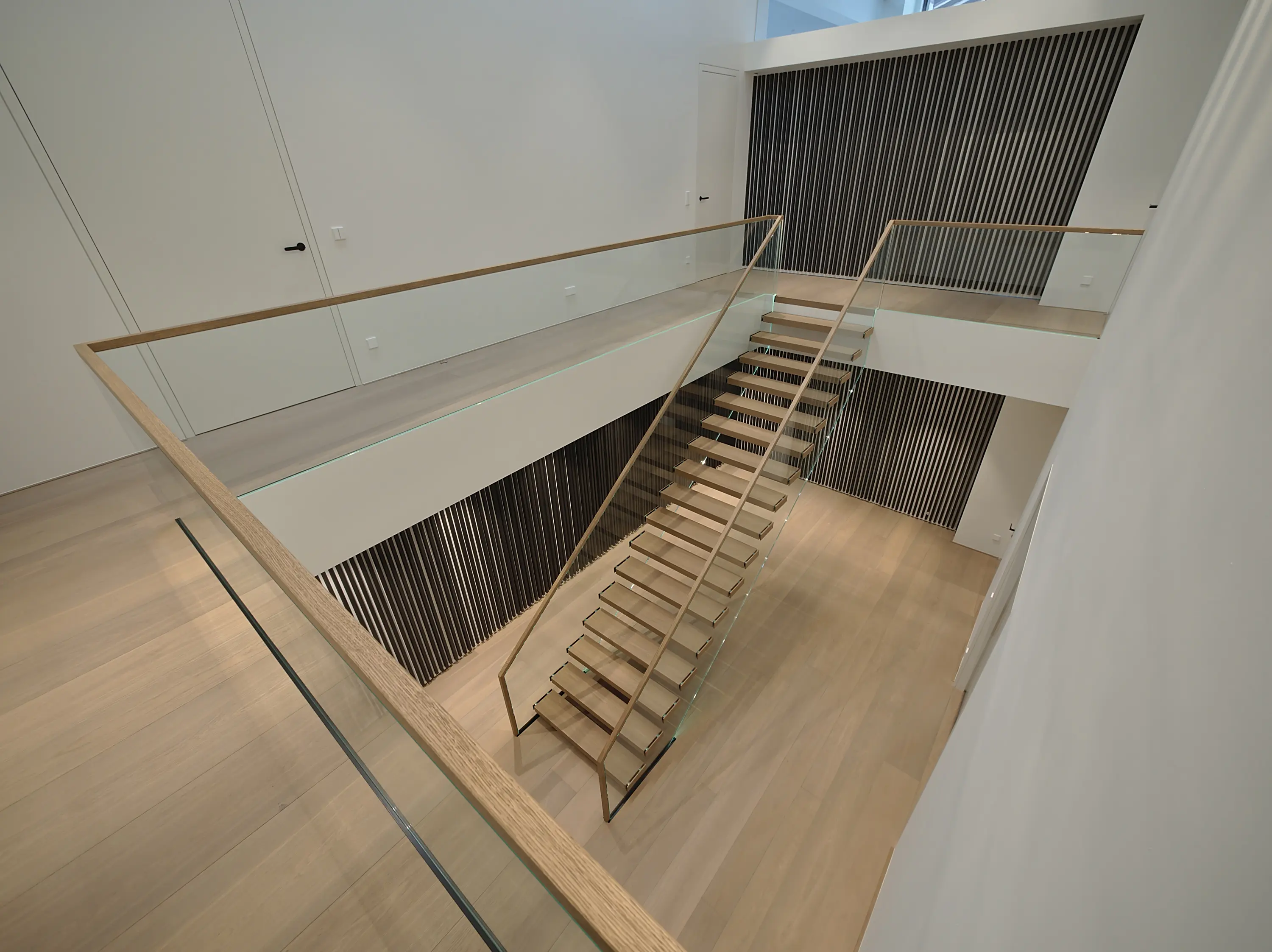 gallery-slide-1