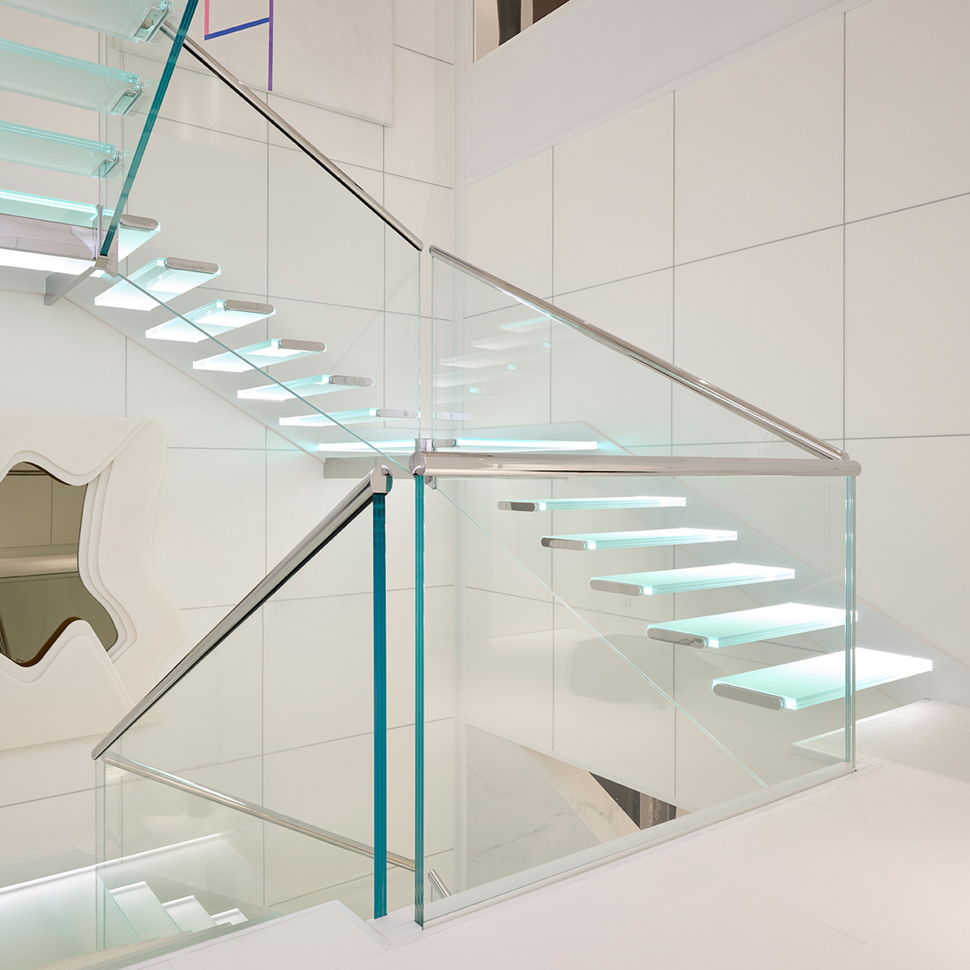 Mostra il prodotto Glass staircase in switzerland del produttore Siller Treppen