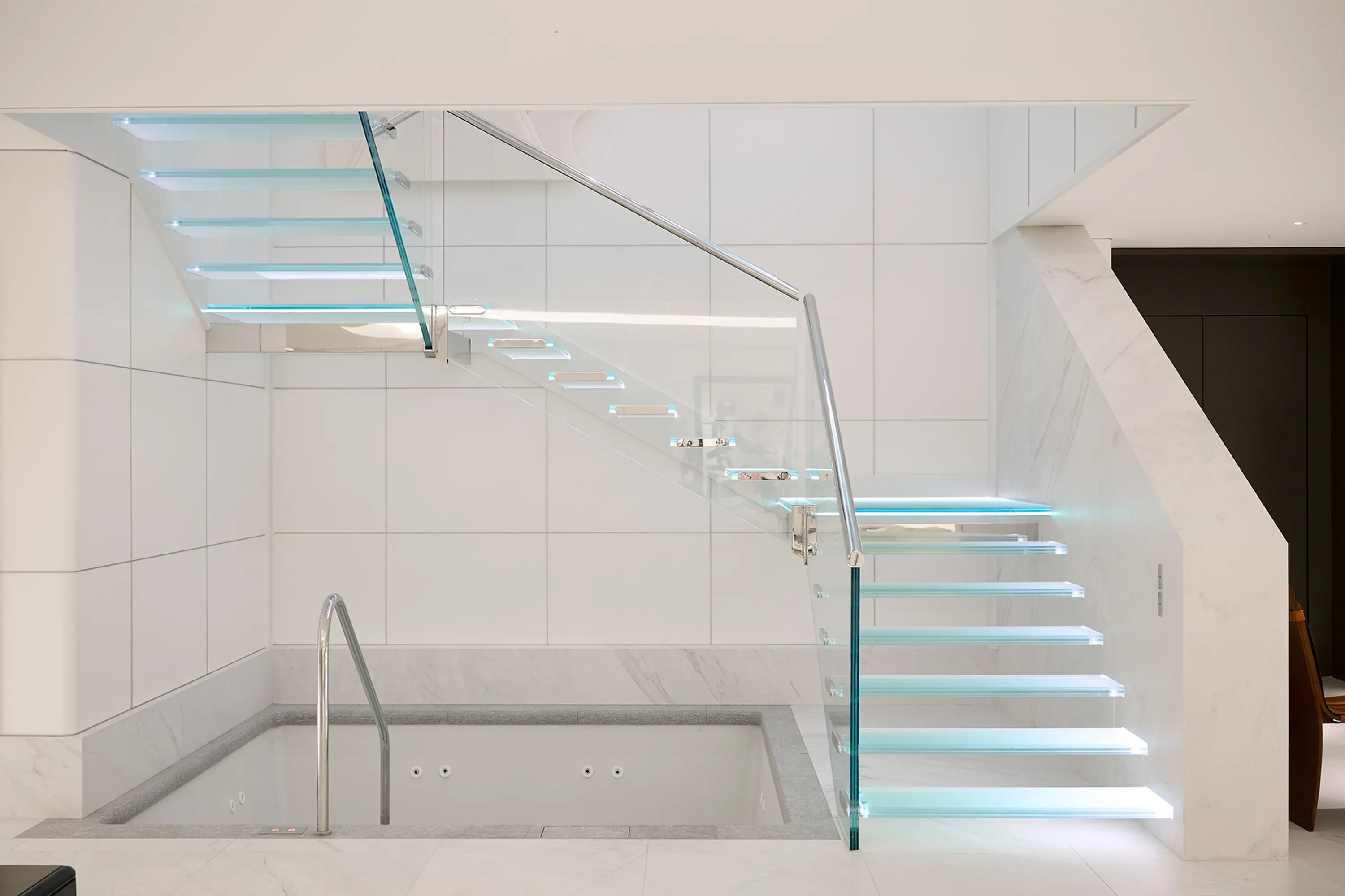 Siller Treppen - Glastreppe in der Schweiz