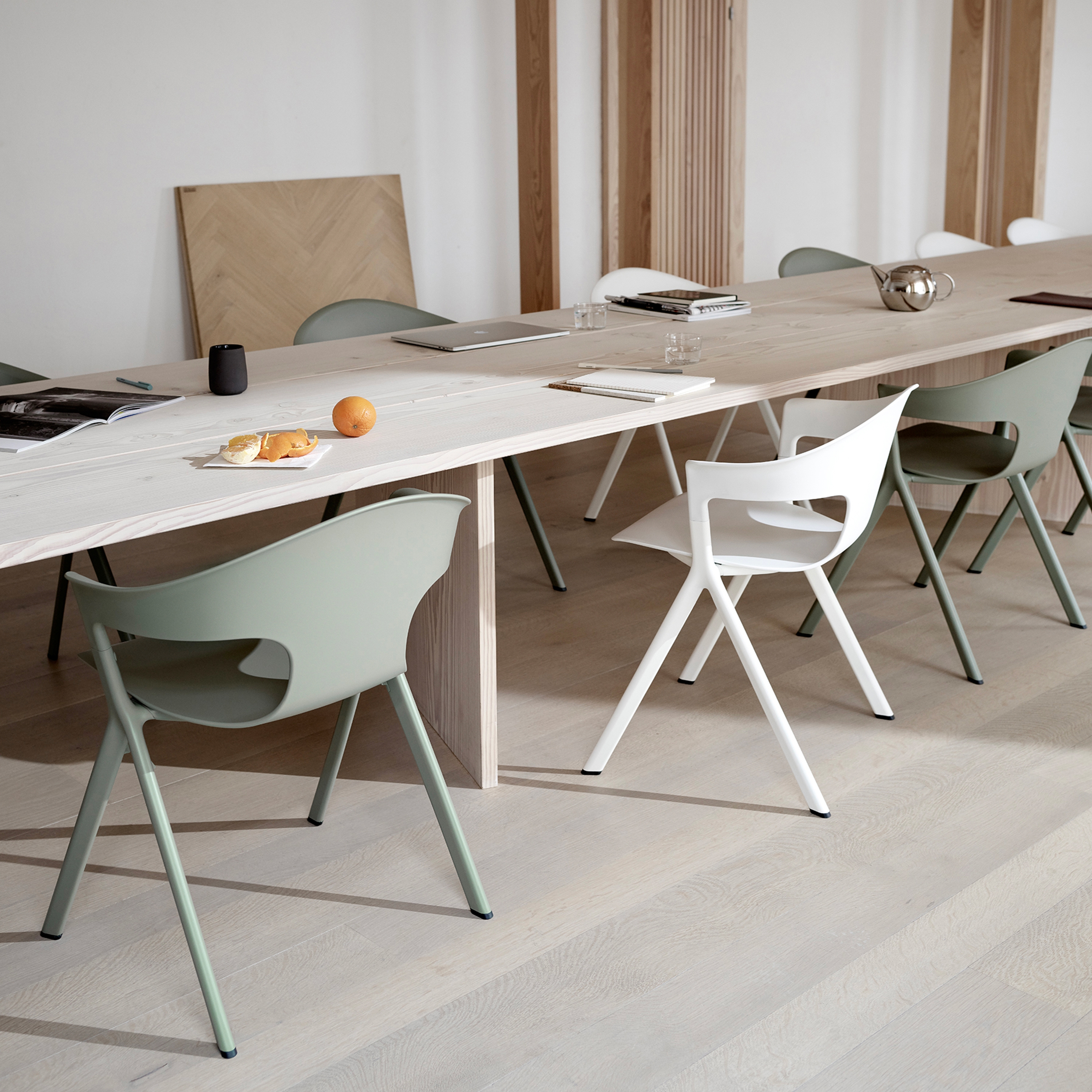 CHAIRS & STOOLS