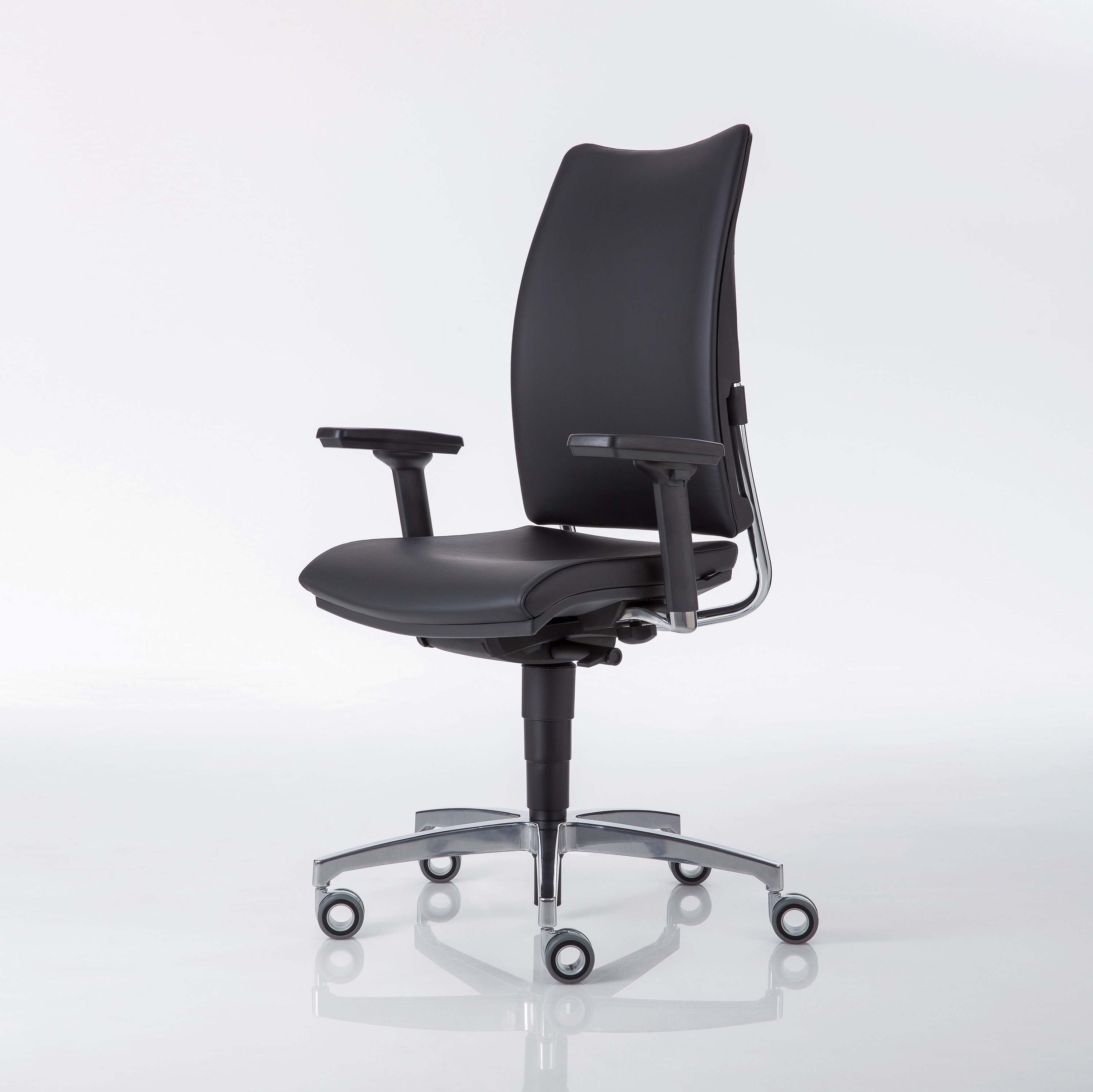 Mostra il prodotto Overtime 2100R del produttore Luxy