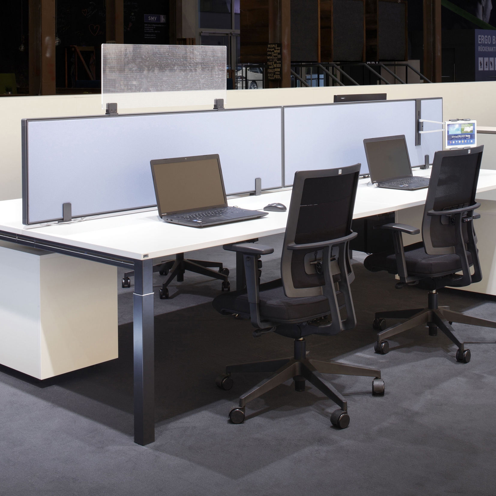 Display product Calma from manufacturer Hund Office