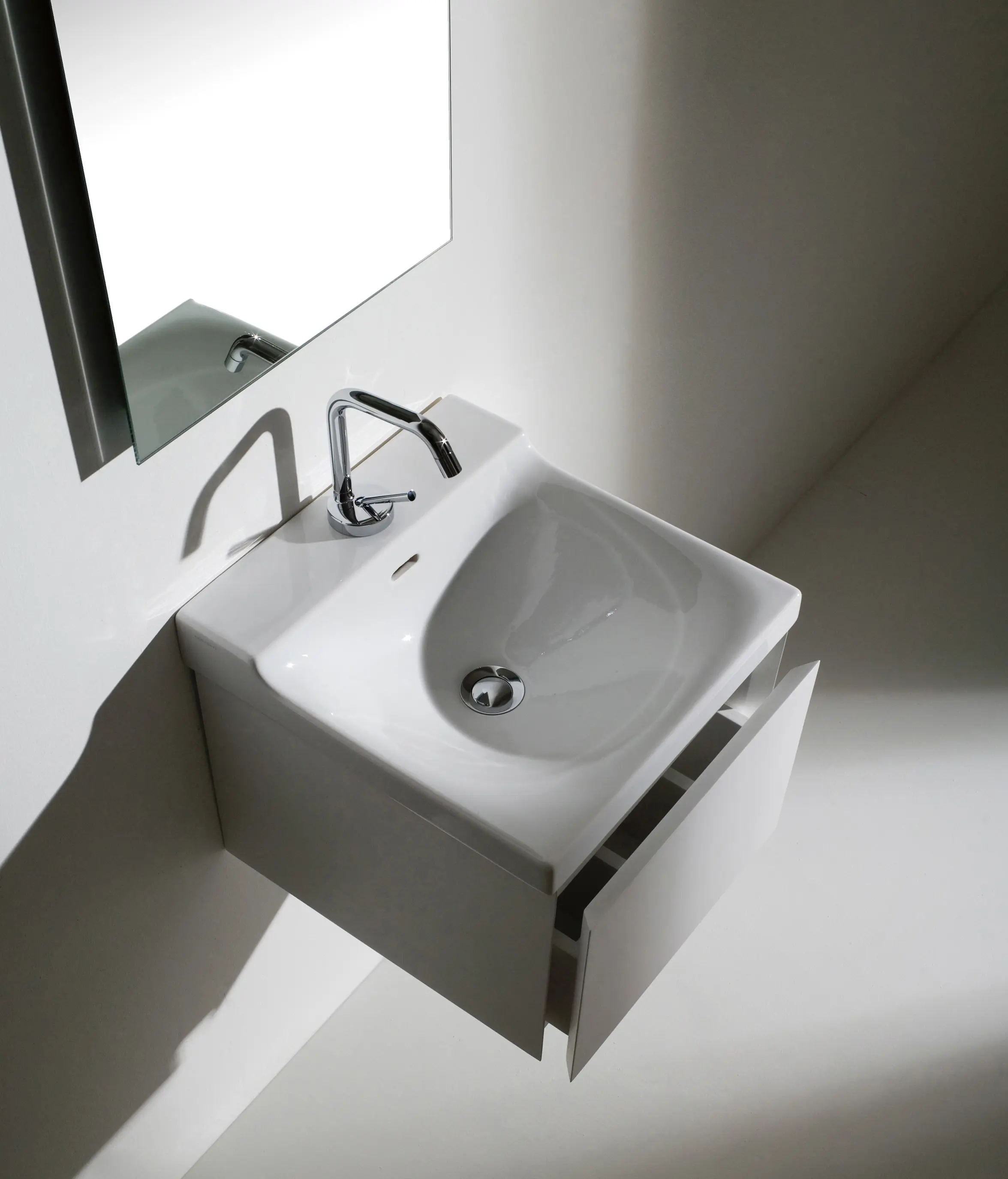 Kerasan - Buddy Washbasin 40 + wall-mounted cabinet 40