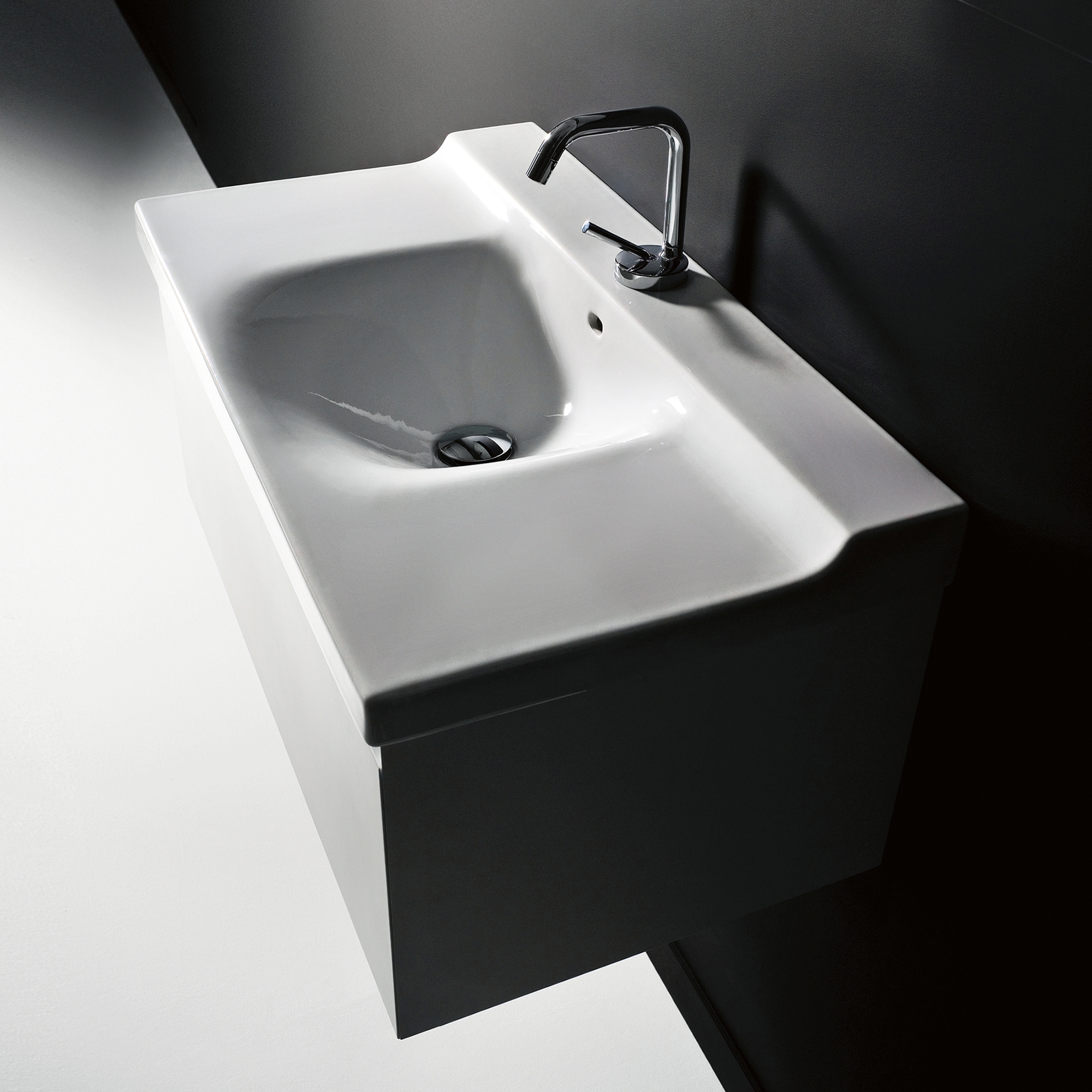 Buddy Washbasin 80 + wall-mounted cabinet 80