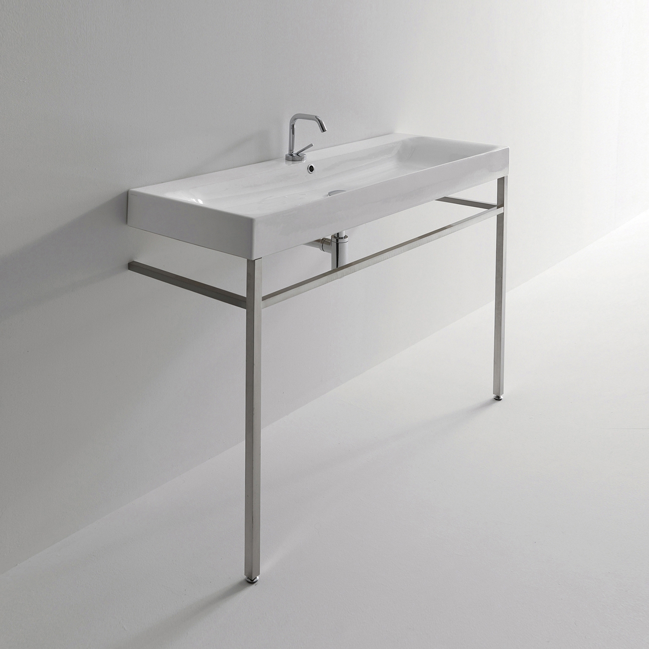 Cento Washbasin + free standing unit