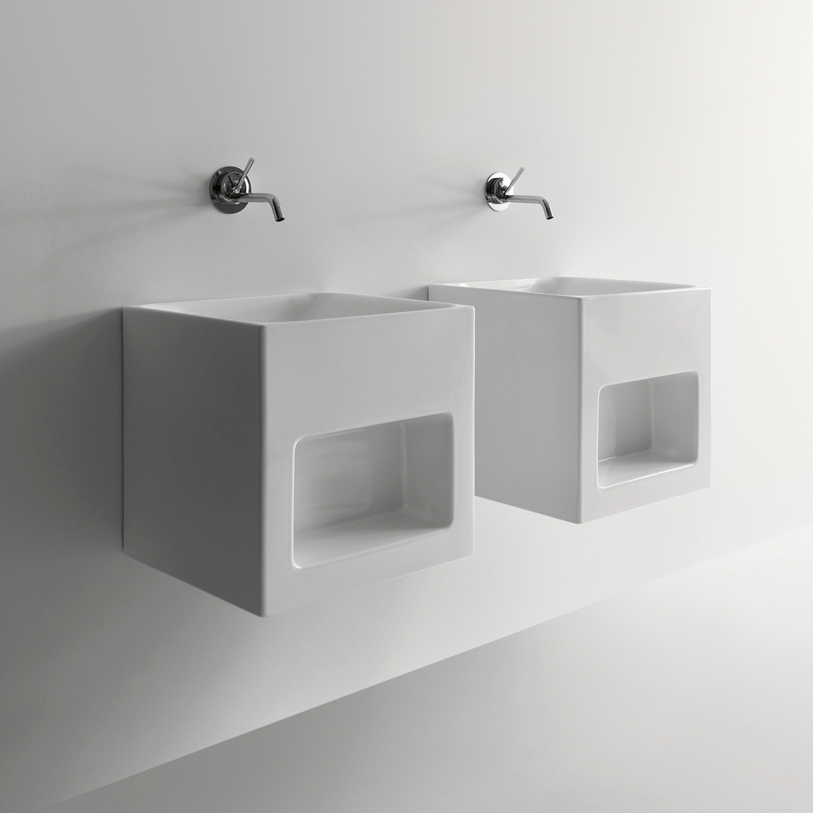 Cento Cube shaped washbasin
