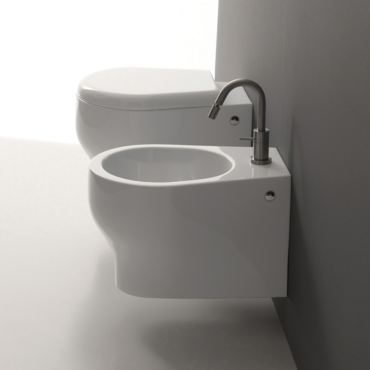 K 09 Wall hung wc + wall hung bidet