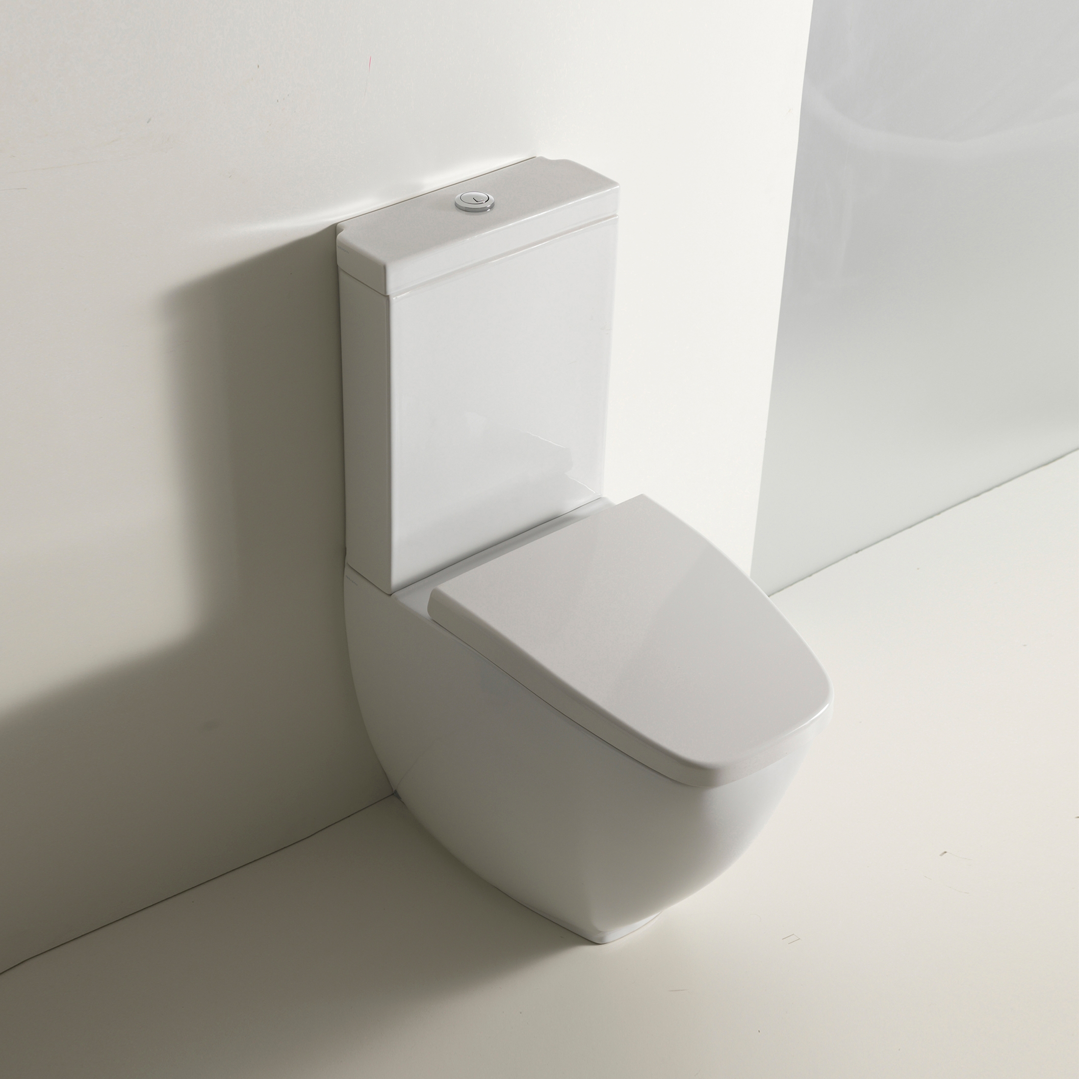 Spa Close coupled cistern