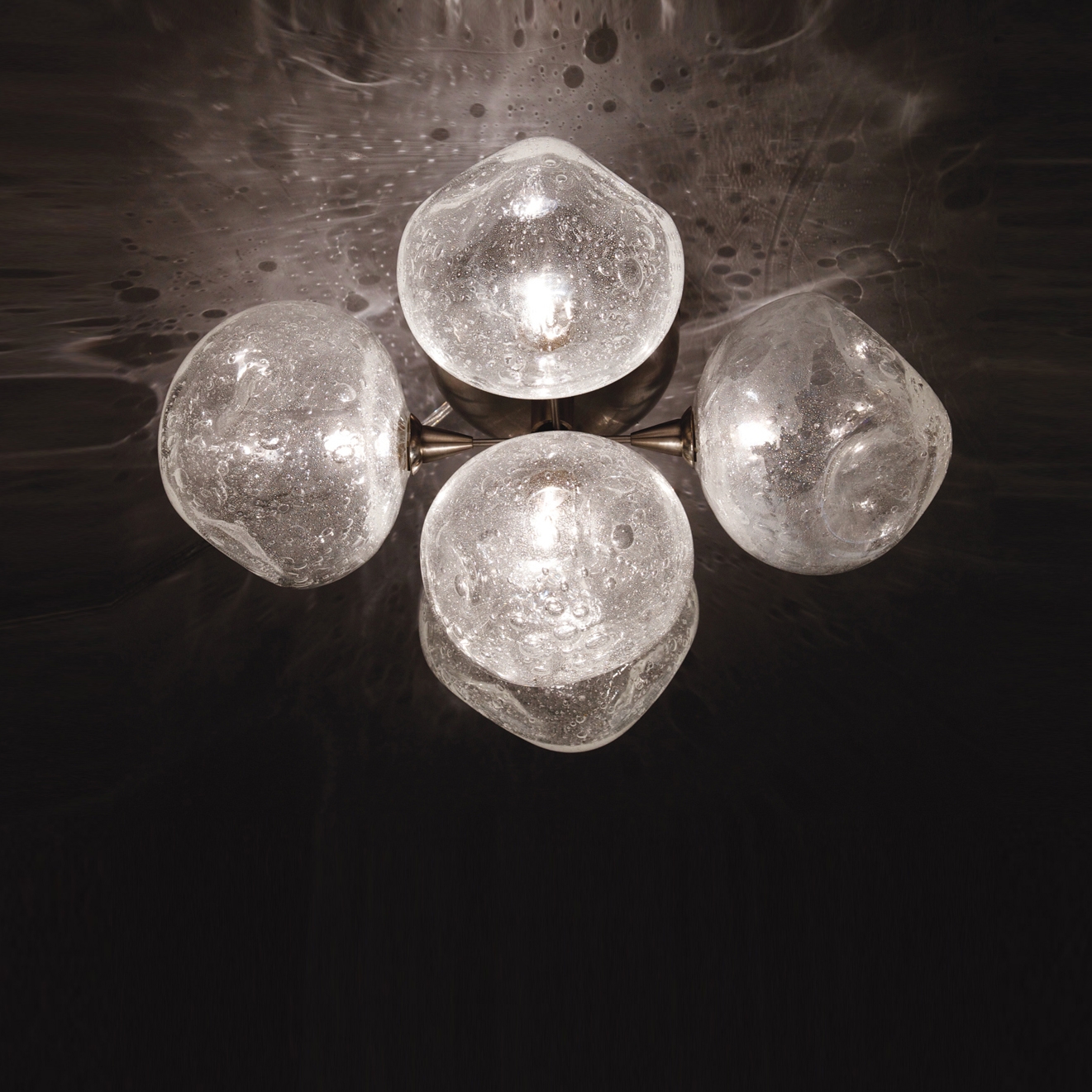 Display product Meteor ceiling-/wall lamp 5 from manufacturer HARCO LOOR