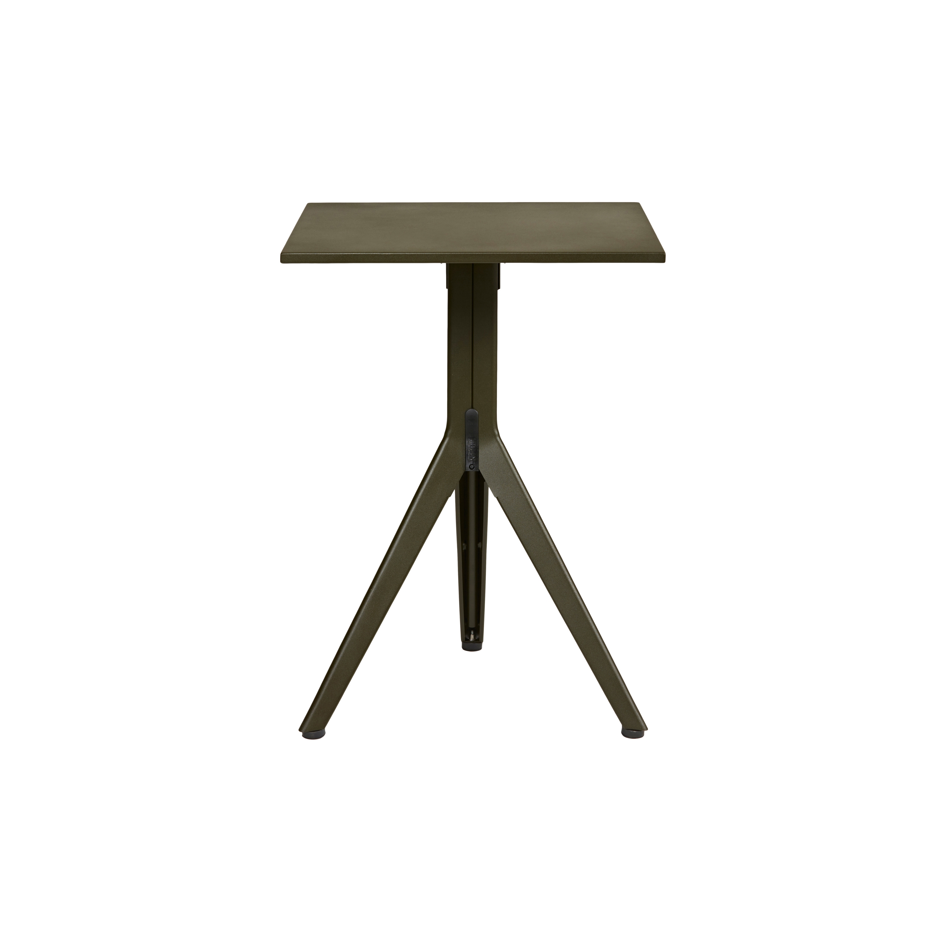 N pedestal table