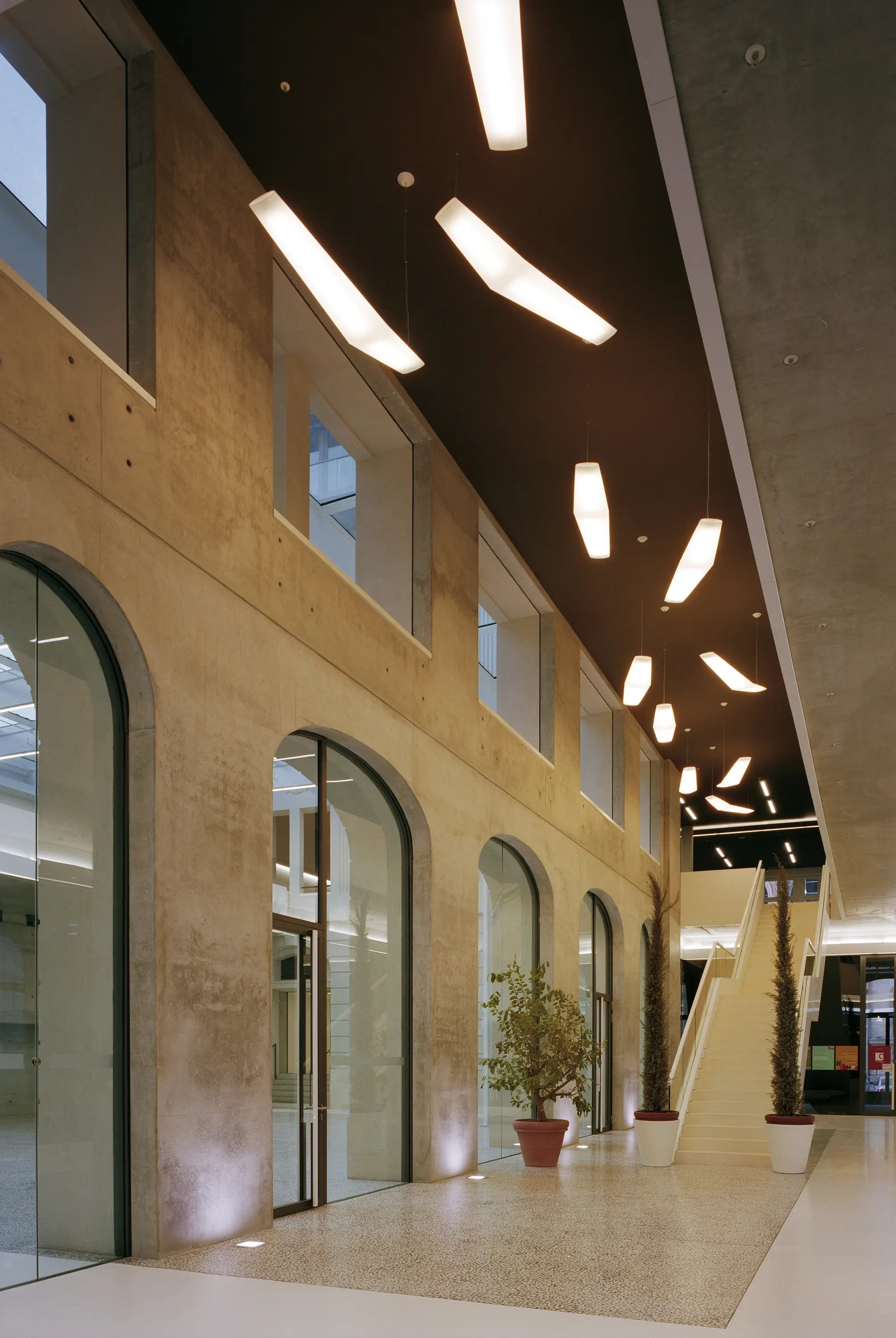 Artemide Architectural - Mouette asymmetrical
