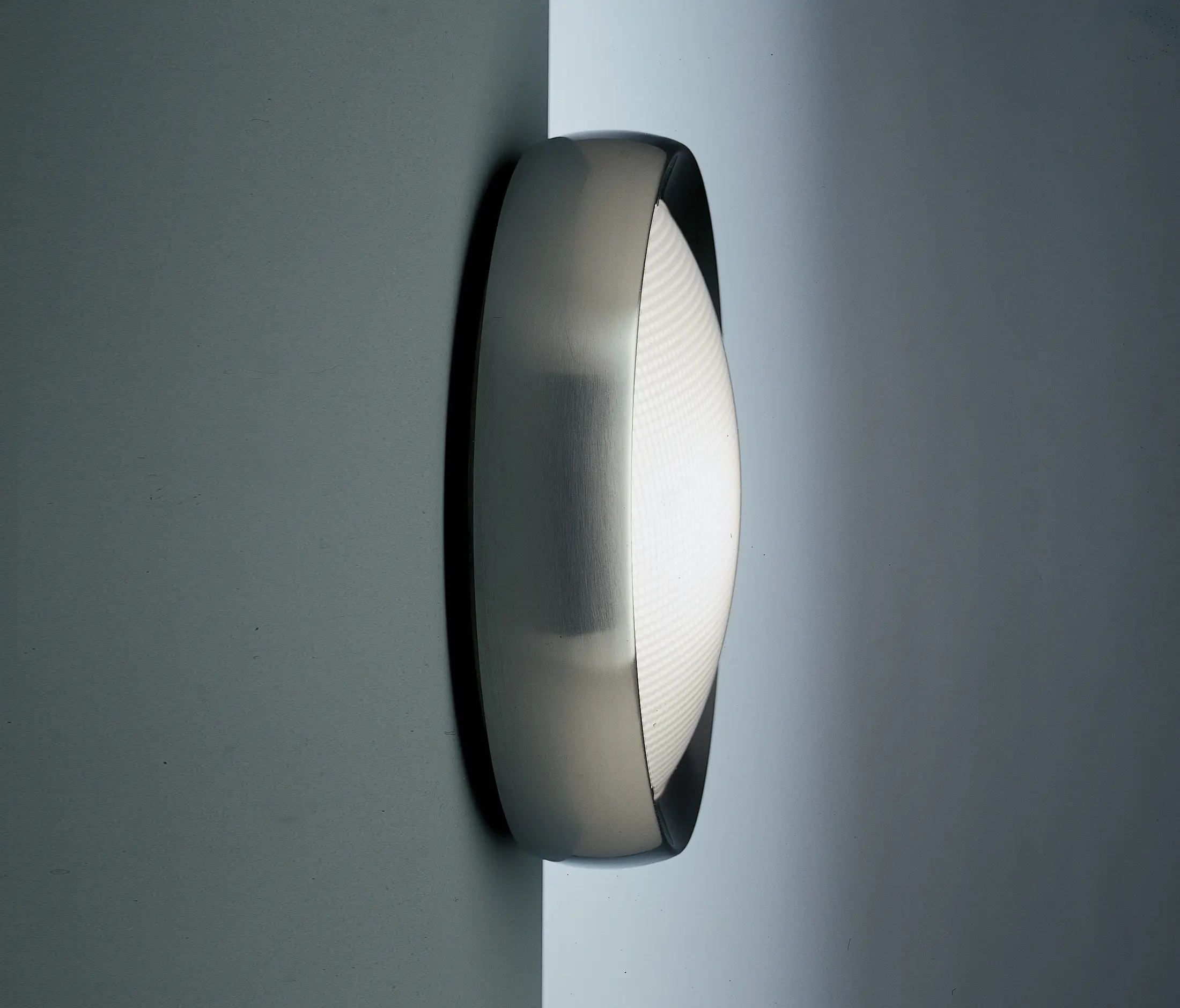 Artemide Architectural - Niki lucido policarbonato