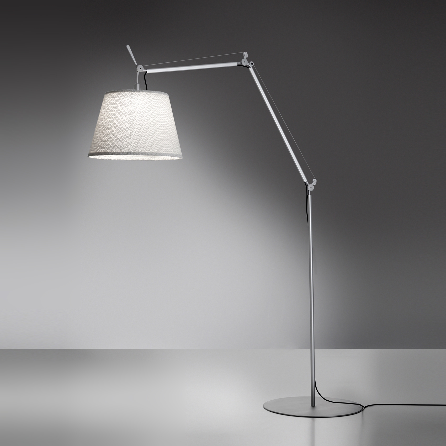 Produkt Tolomeo Outdoor Paralume Floor des Herstellers Artemide Architectural anzeigen