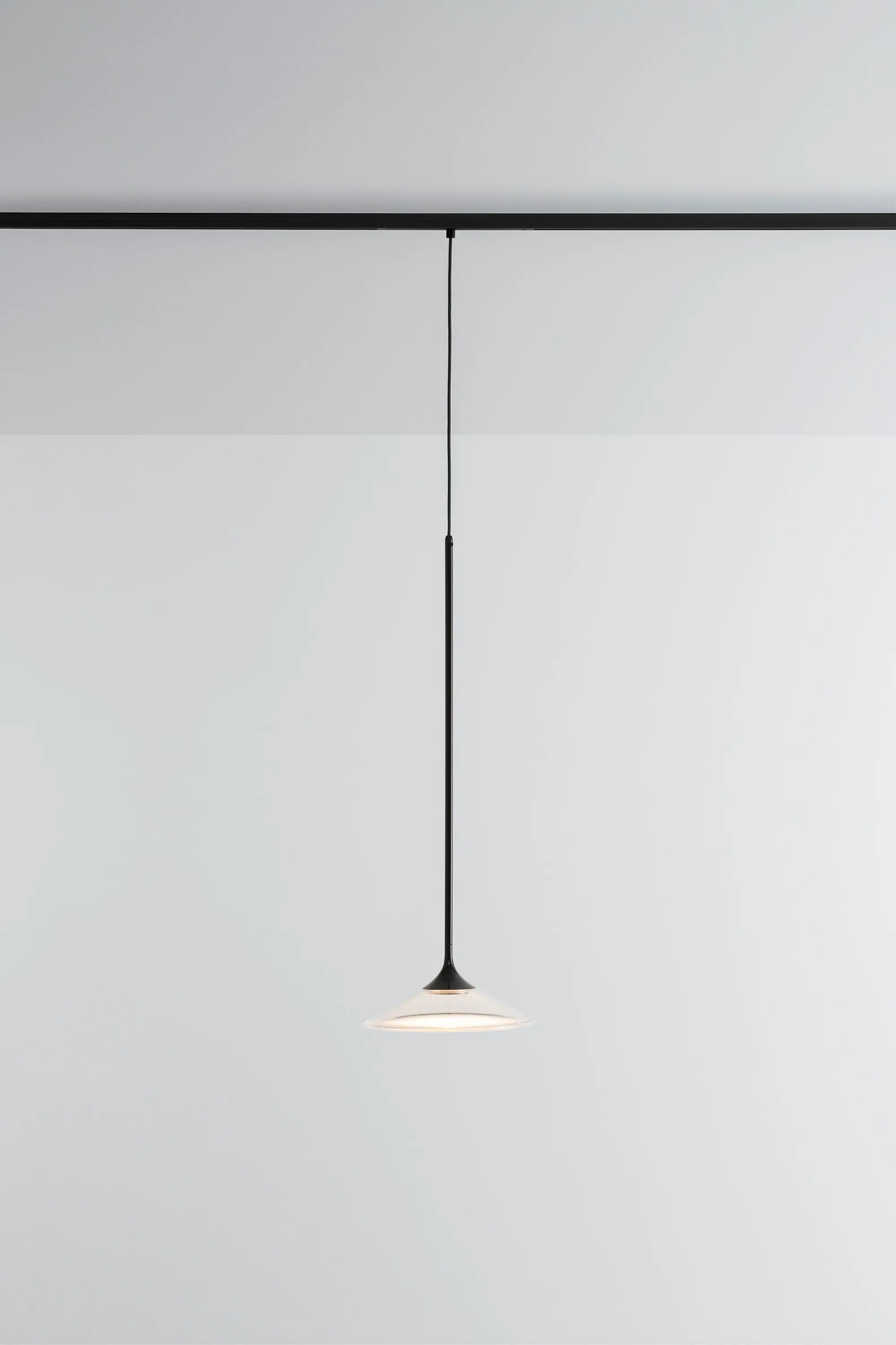 TURN AROUND - ORSA 21 - Suspended lights from Artemide