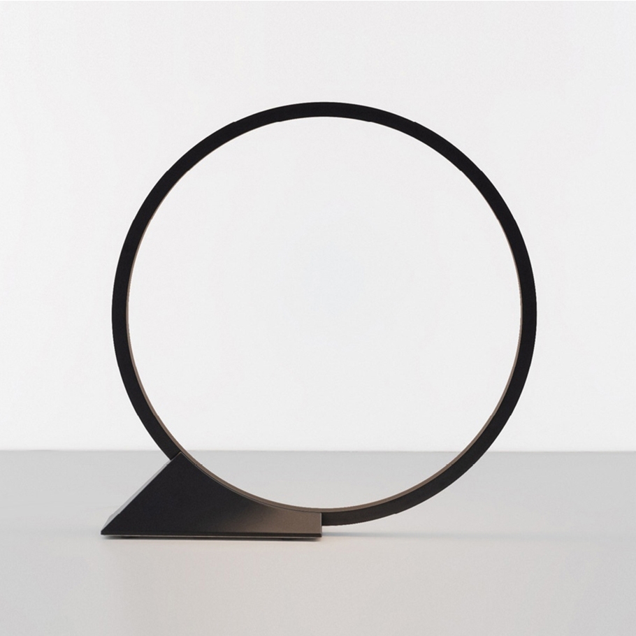 Display product "O" 90 Floor Outdoor from manufacturer Artemide Architectural