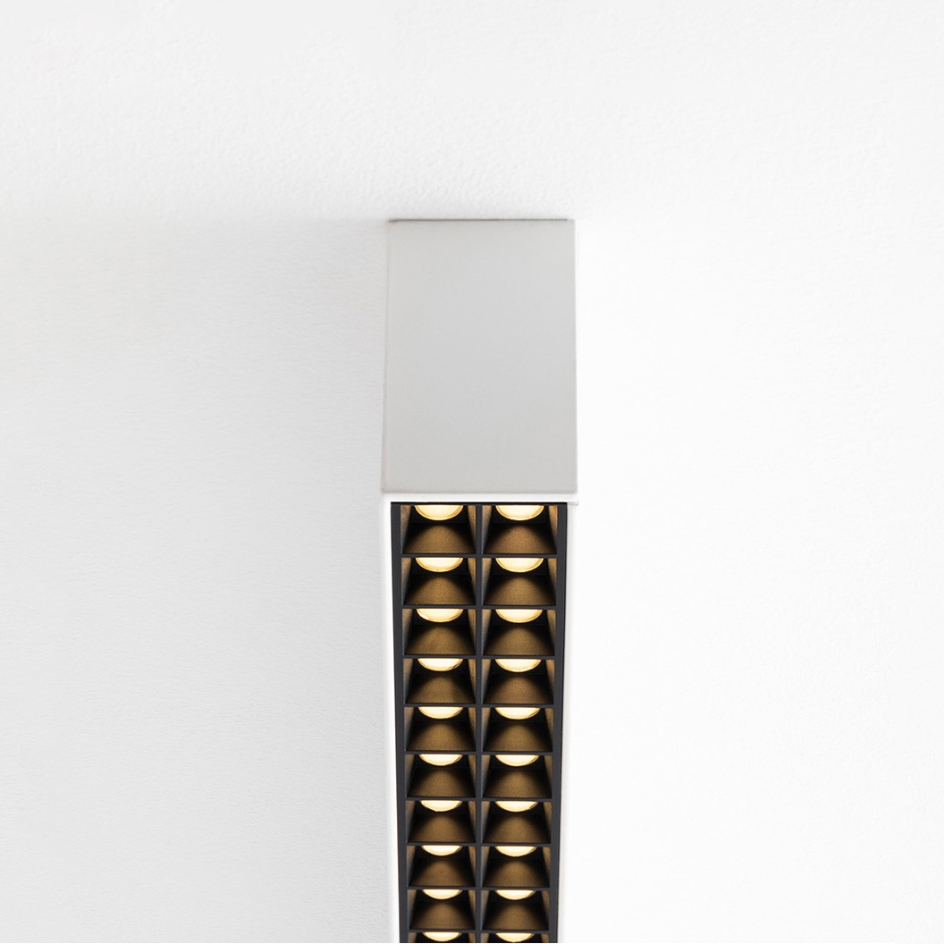 Produkt A.39 Ceiling/Suspension Microrefractive Emission des Herstellers Artemide Architectural anzeigen
