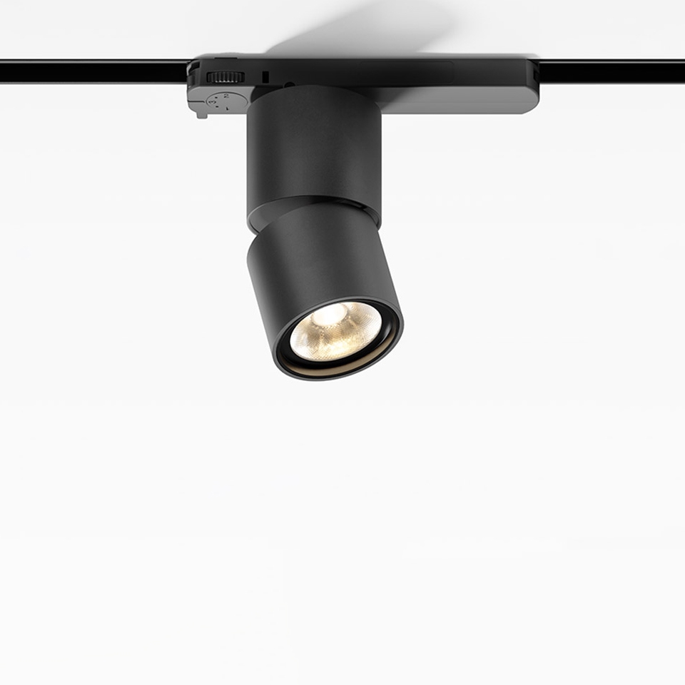 Display product Hoy Spot 3-Phase Track from manufacturer Artemide Architectural