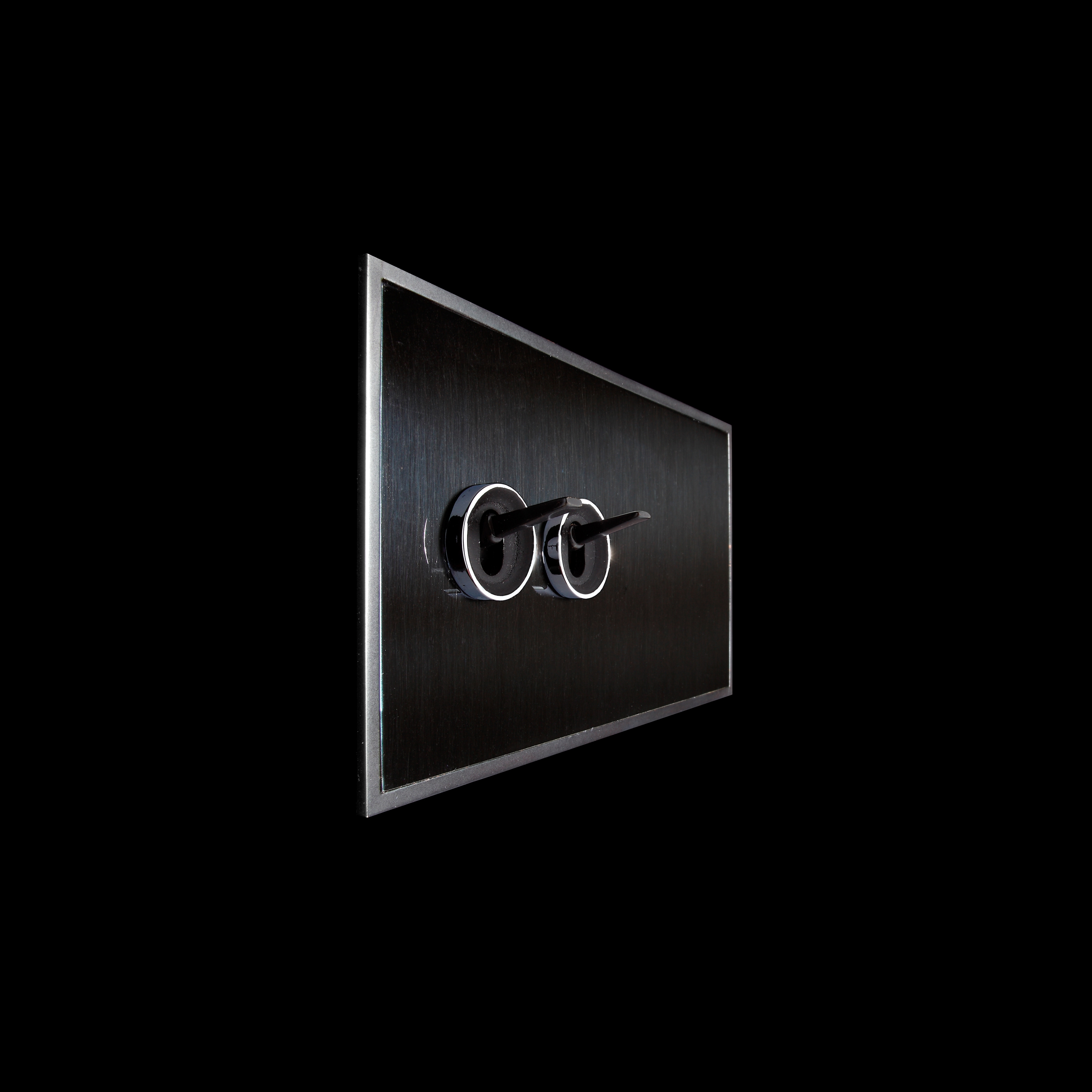 Mostra il prodotto Five dot One double switch del produttore Font Barcelona