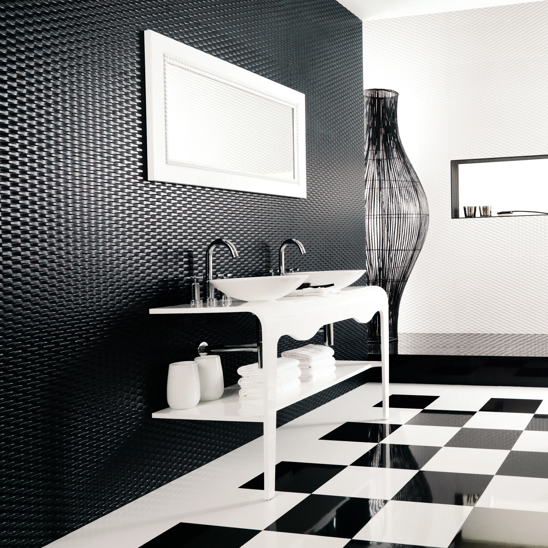 WALL CERAMIC TILES