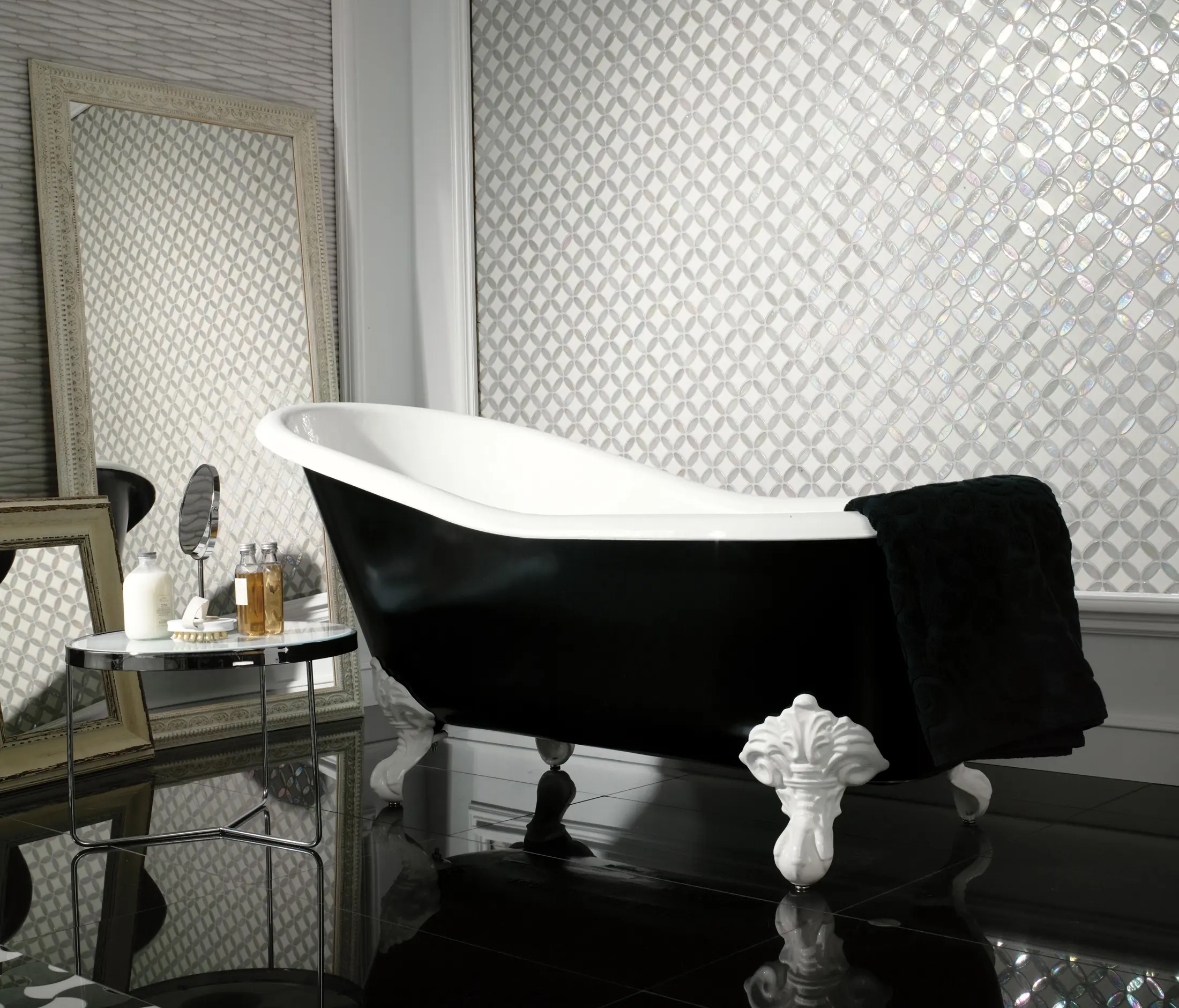 Porcelanosa - Victorian Windmill Bco Thassos Negro Java