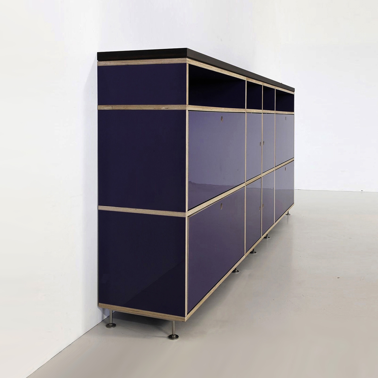 Produkt Tius 01 Lack/Klappen des Herstellers Plan W anzeigen