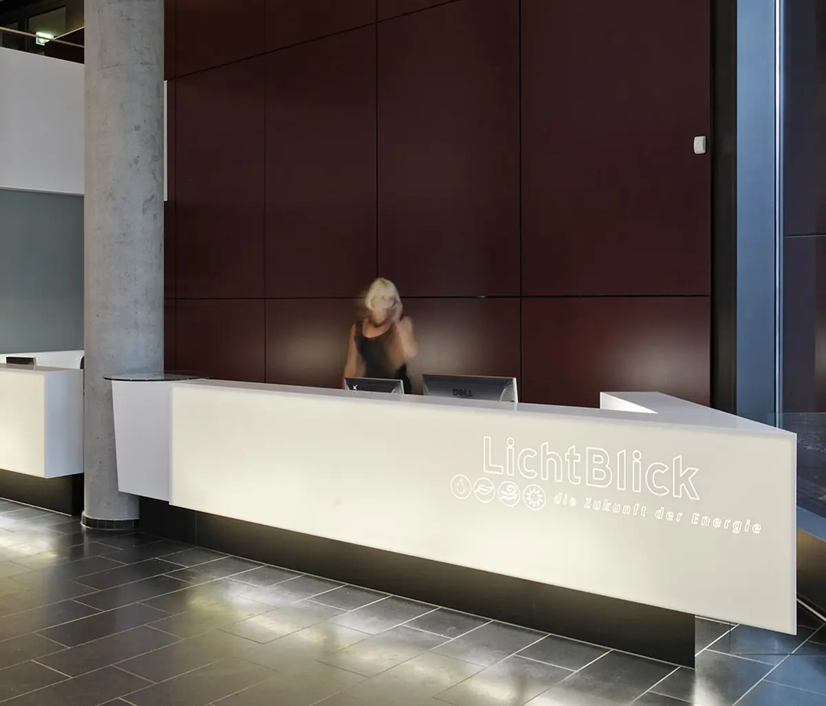 Plan W - Reception desk