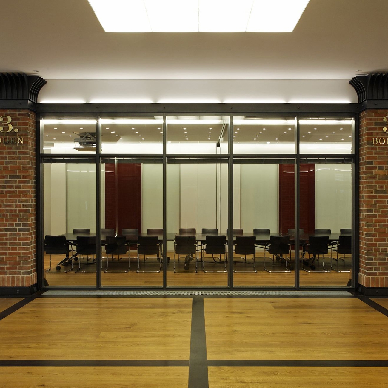 Vertoon produk Rooms van vervaardiger Plan W