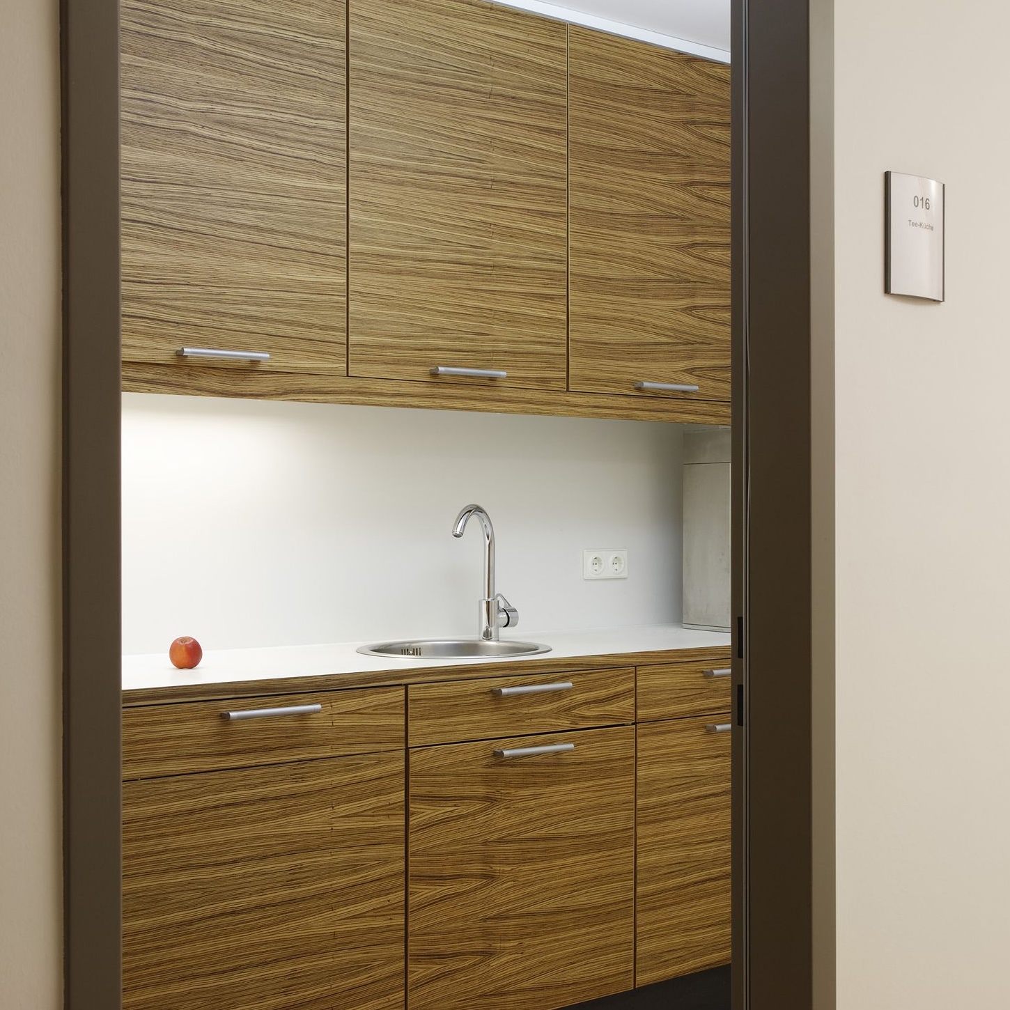 Vertoon produk Kitchens van vervaardiger Plan W