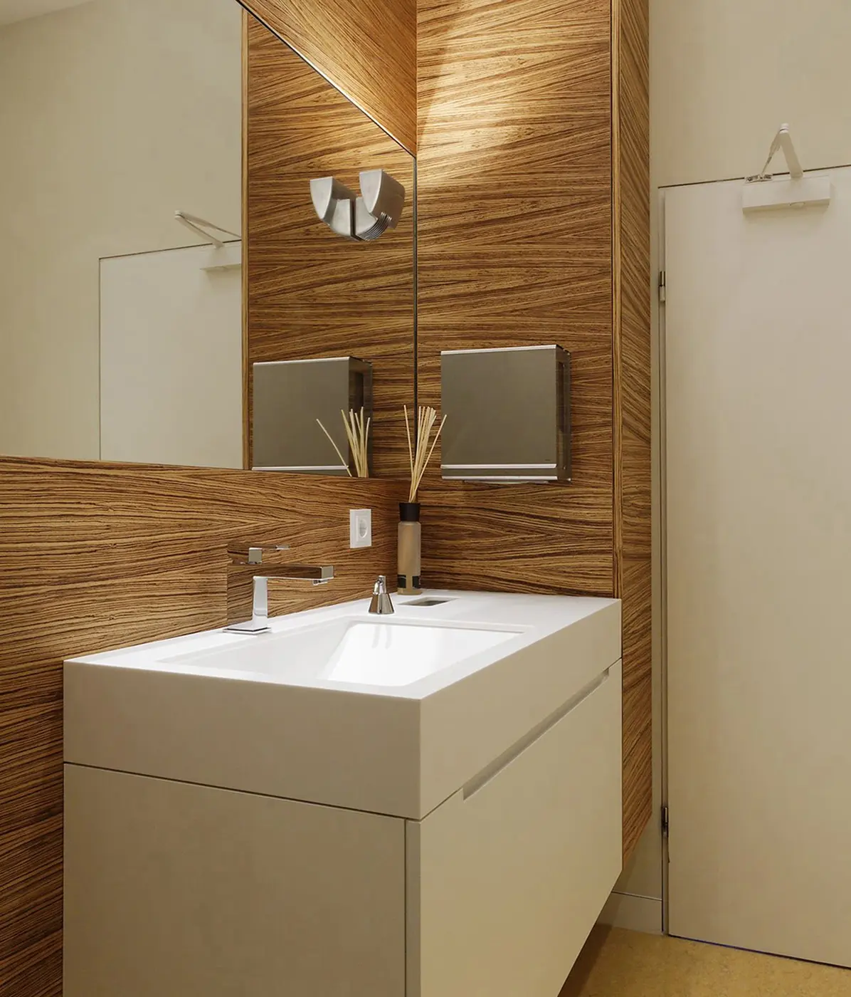 Plan W - Bathrooms