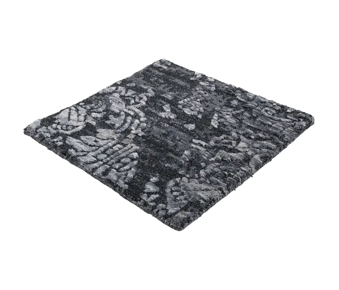 Miinu - Iconic beluga