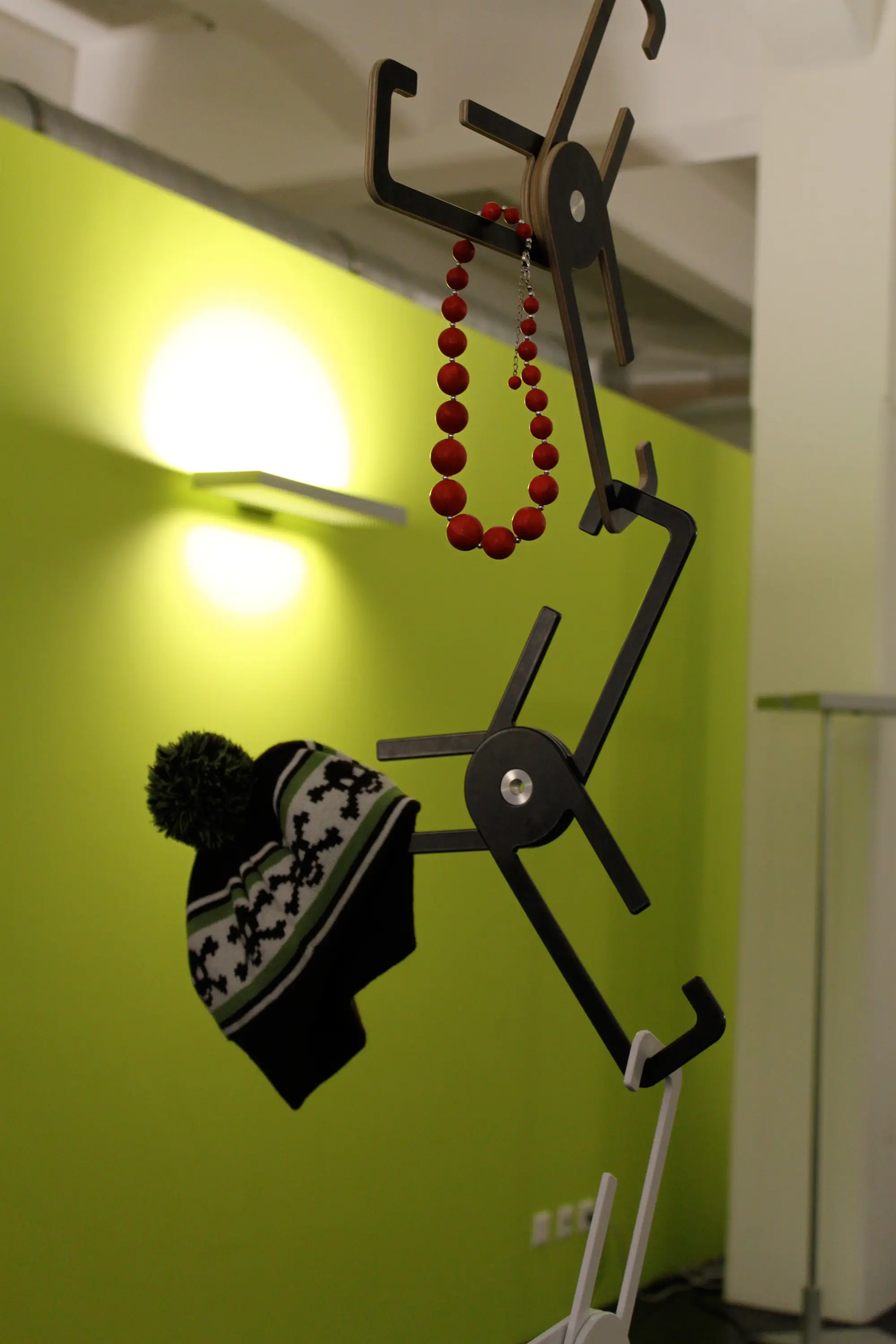 DEGAS - propellerjack PJ01 Coat hanger