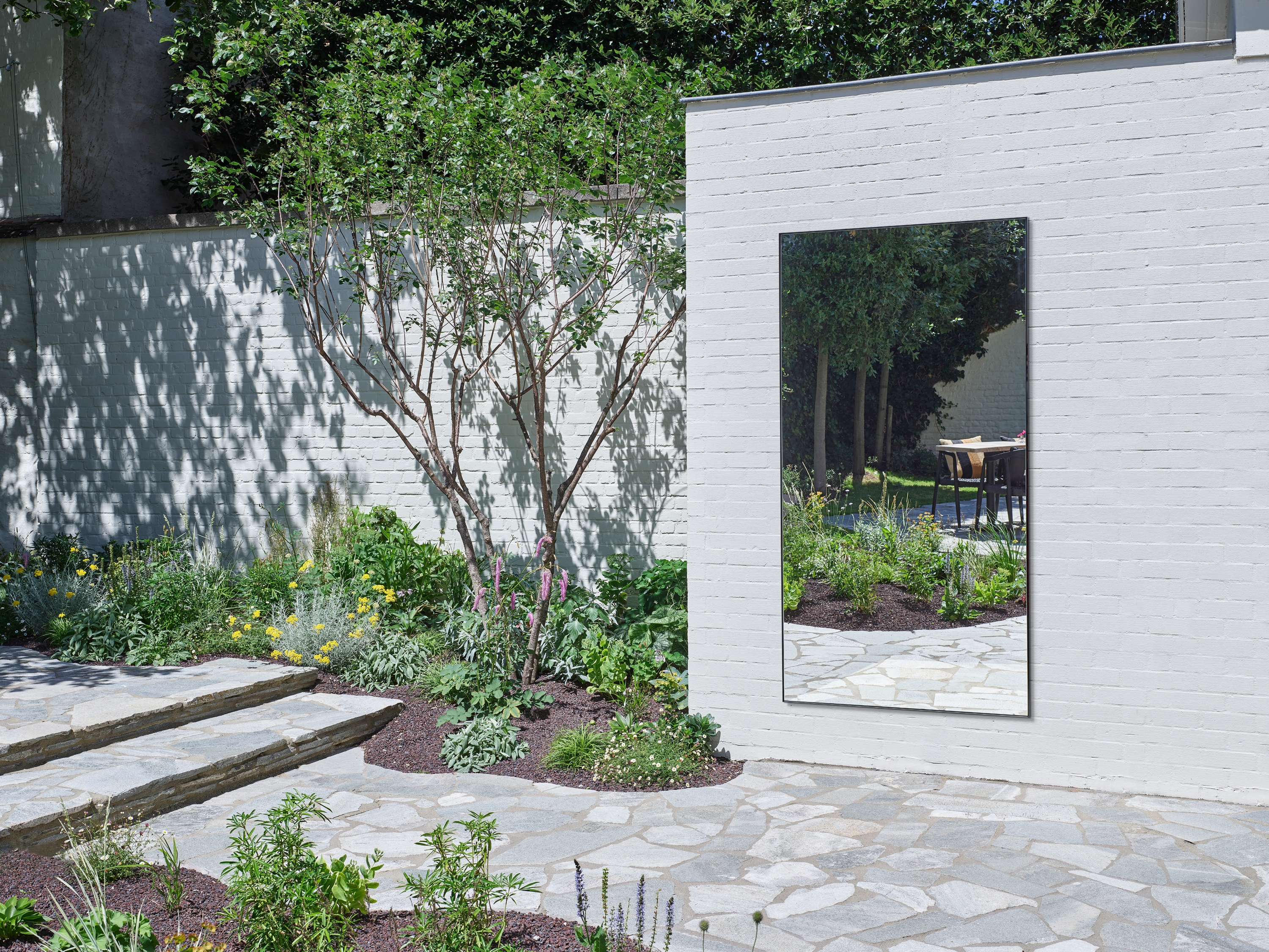 Deknudt Mirrors products, collections and more | Architonic