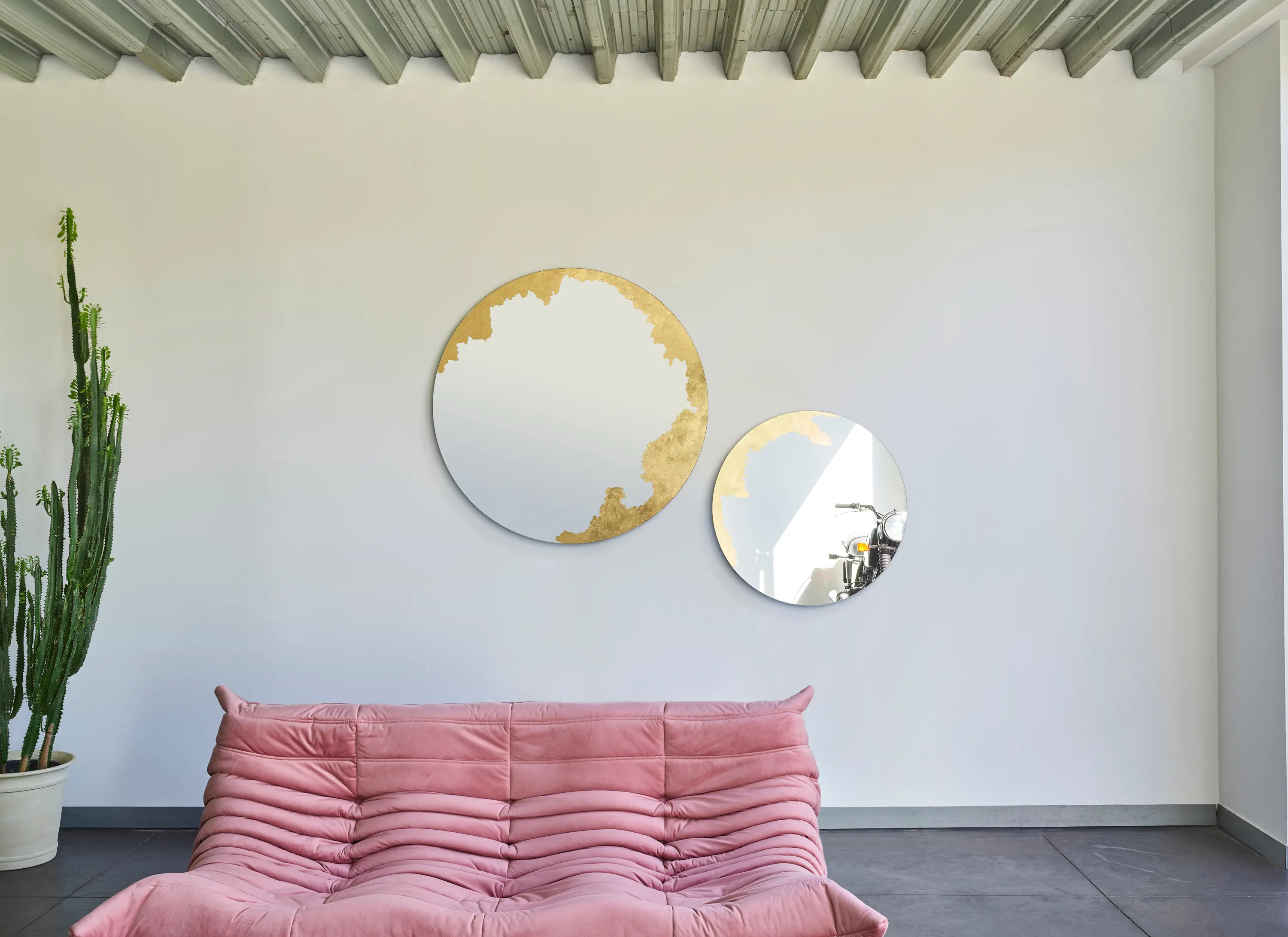 Deknudt Mirrors - Ornato Round M