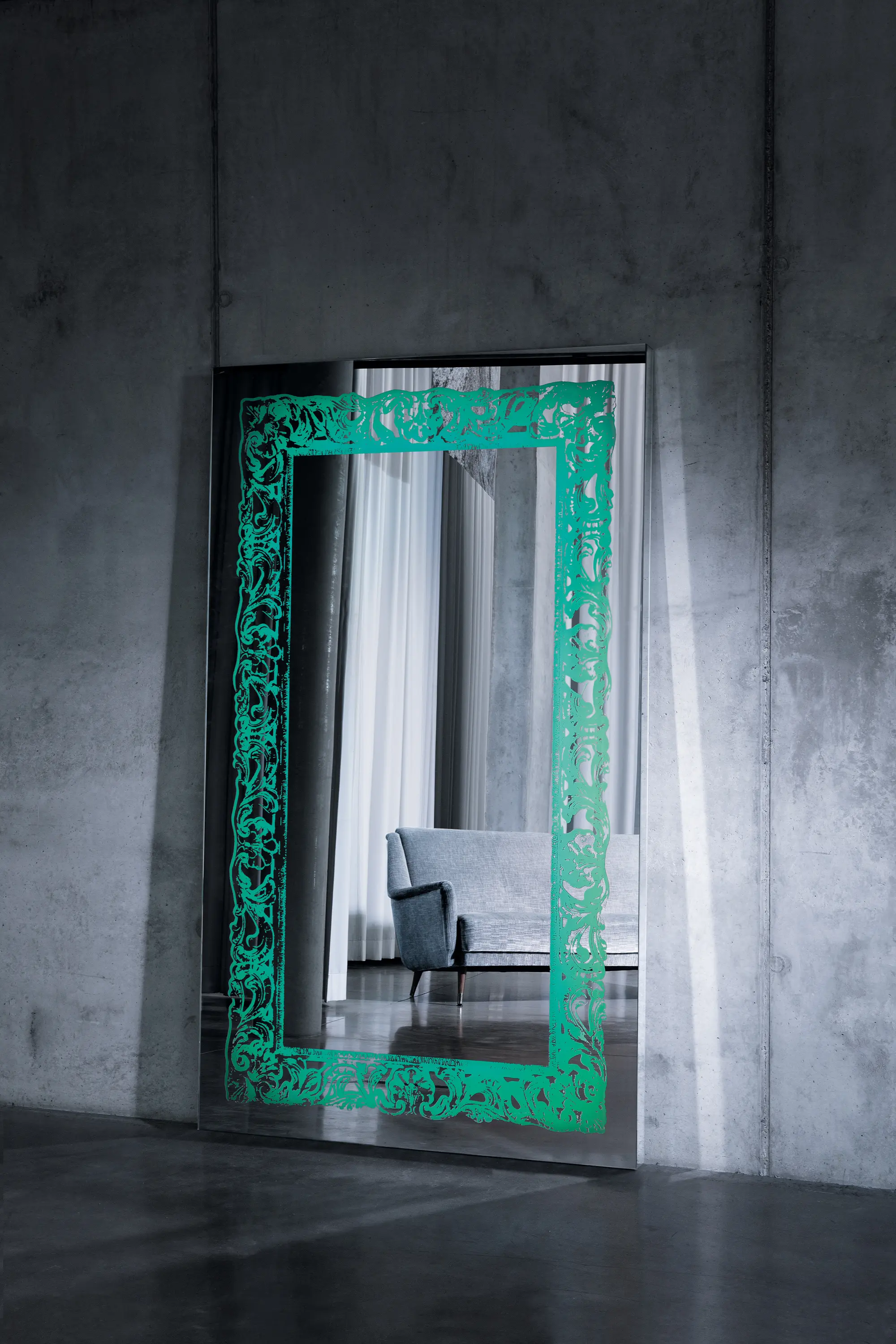 Deknudt Mirrors - Scala