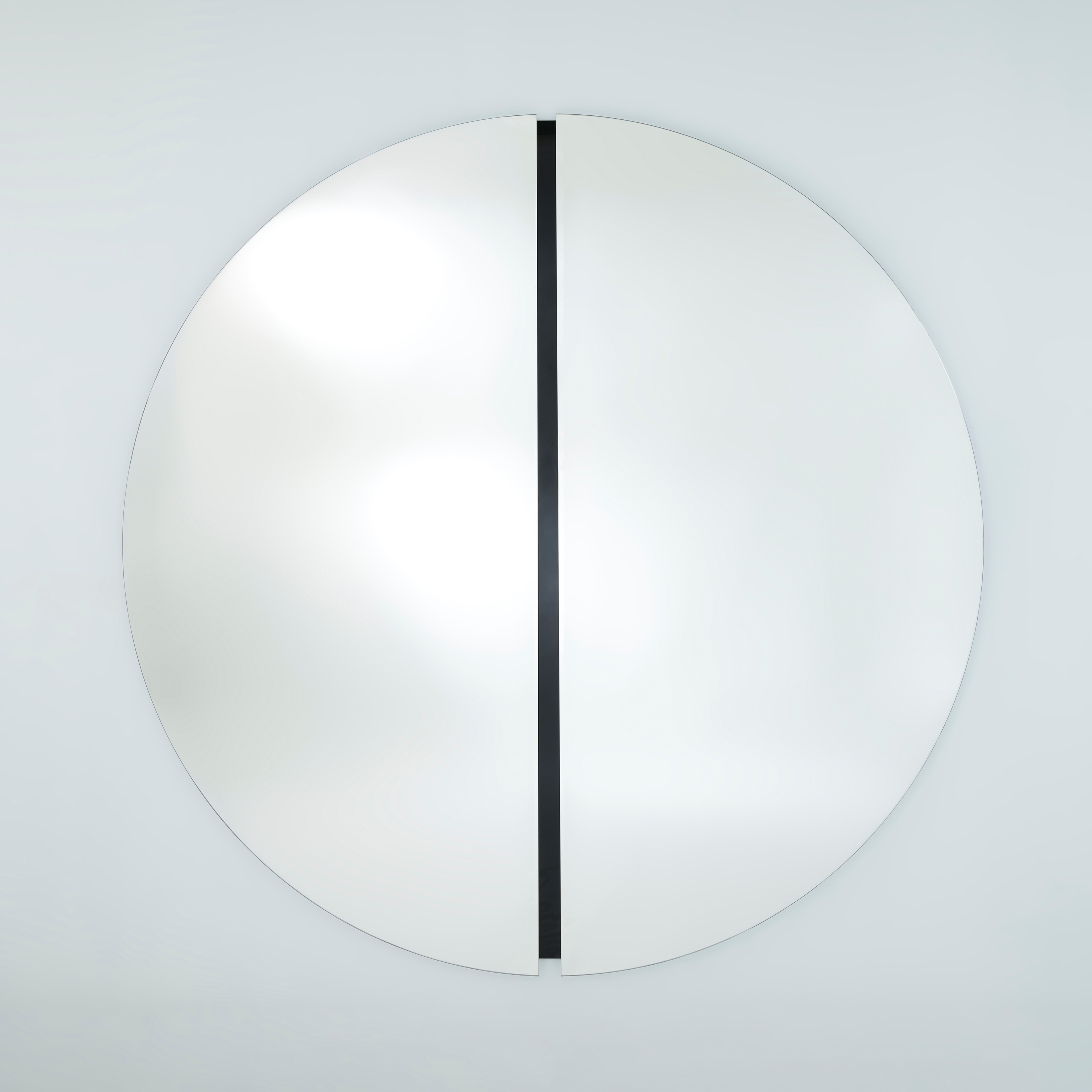 Display product Luna Black from manufacturer Deknudt Mirrors