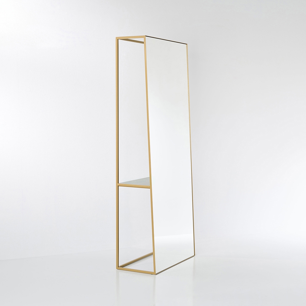 Display product Chassis XL Deluxe from manufacturer Deknudt Mirrors