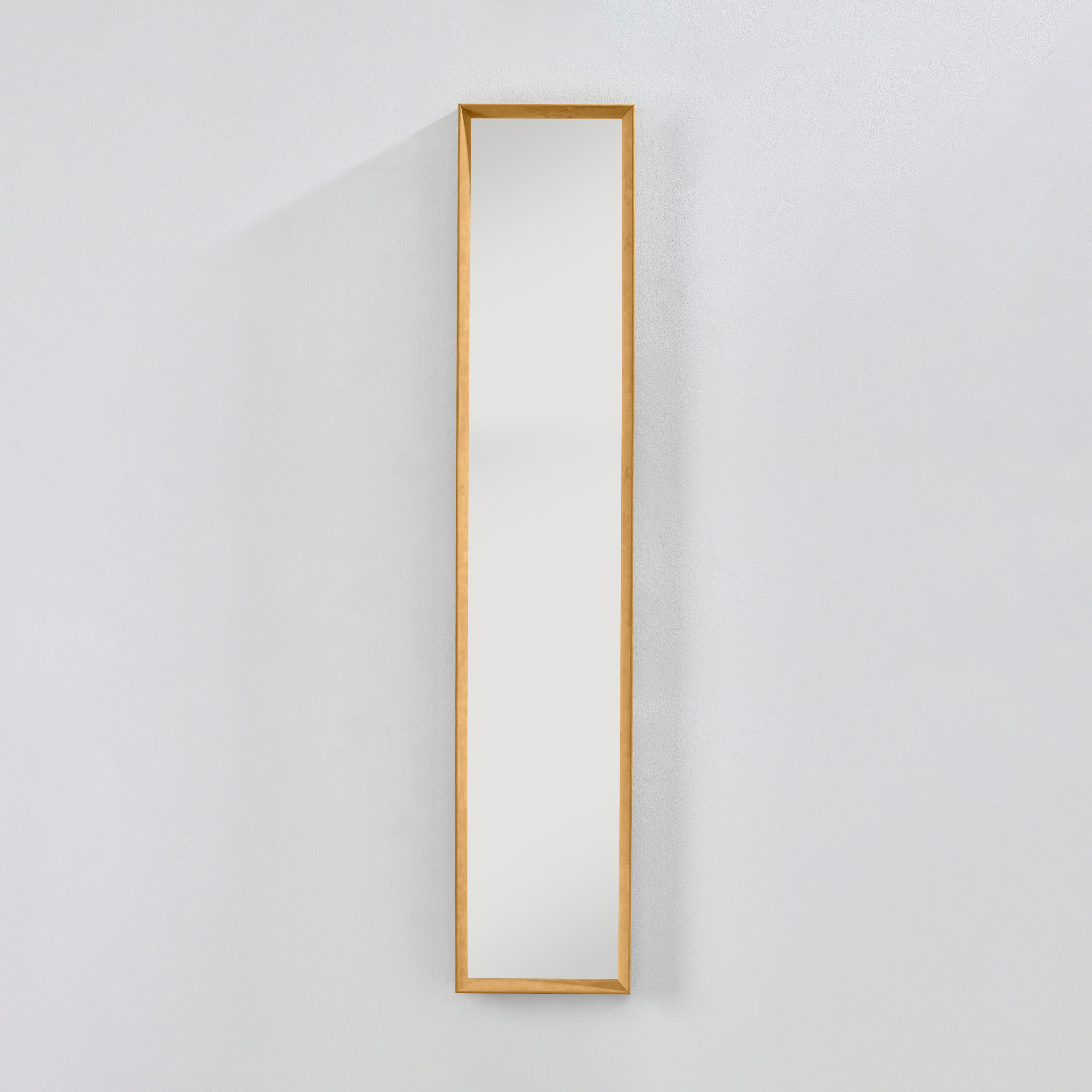 Mostra il prodotto Velvet Ochre Hall del produttore Deknudt Mirrors