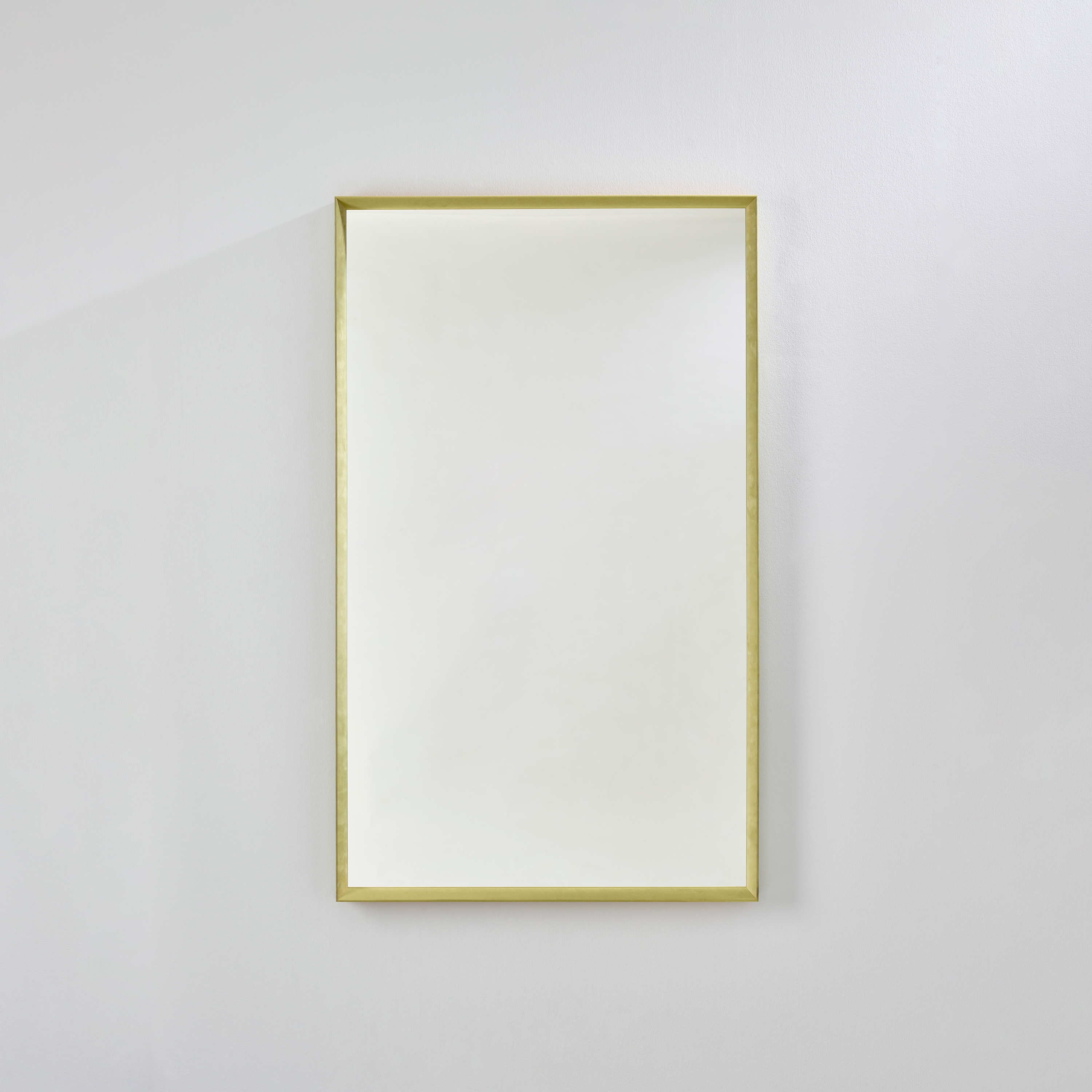 Mostra il prodotto Velvet Green Rect del produttore Deknudt Mirrors
