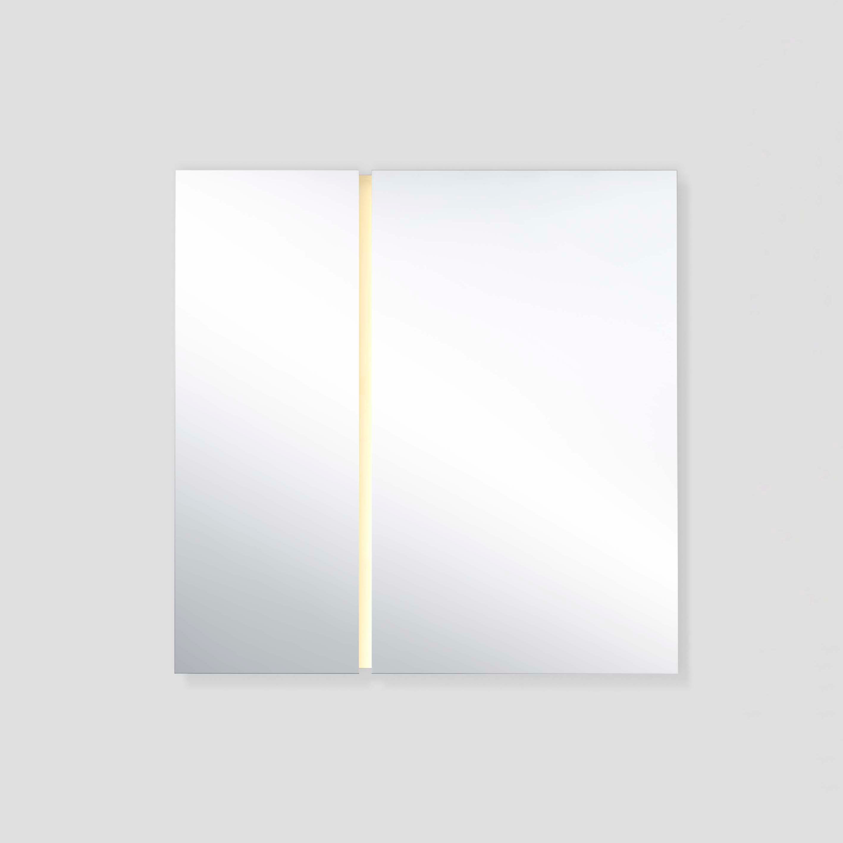 Display product Luna Light Rect. L from manufacturer Deknudt Mirrors