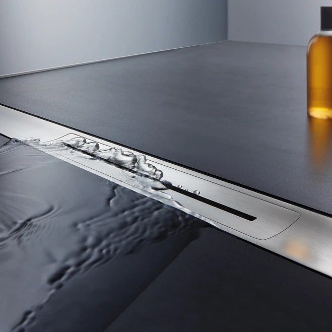 DRAINAGE SYSTEMS FOR LEVEL-ACCESS SHOWERS