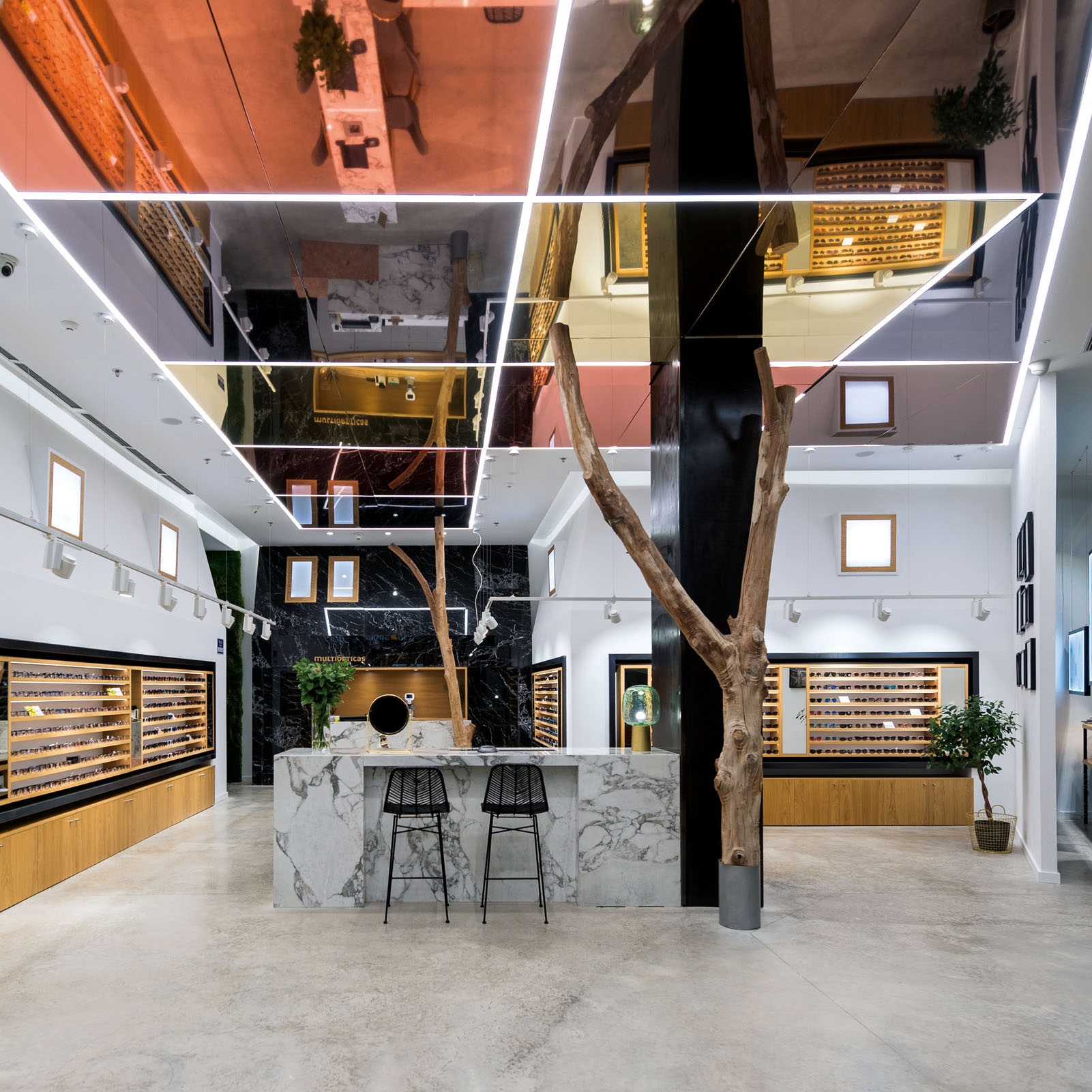 Display product Our solutions for interiors | Barrisol Mirror® from manufacturer BARRISOL