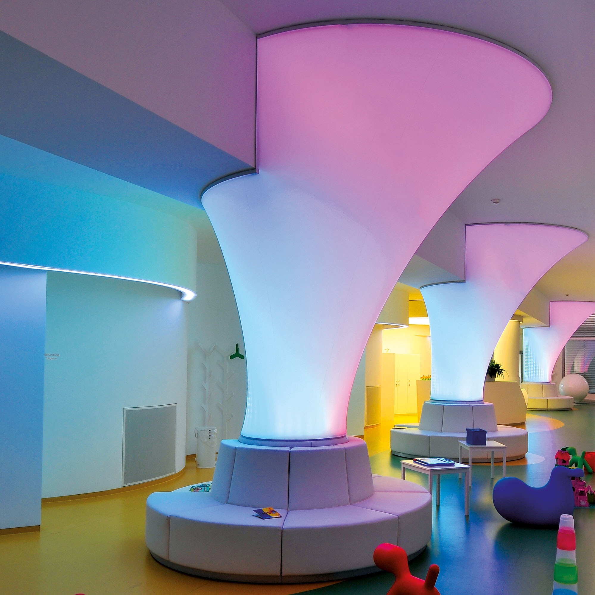 Mostrar el producto Our solutions for interiors | Barrisol® Column 3D del fabricante BARRISOL
