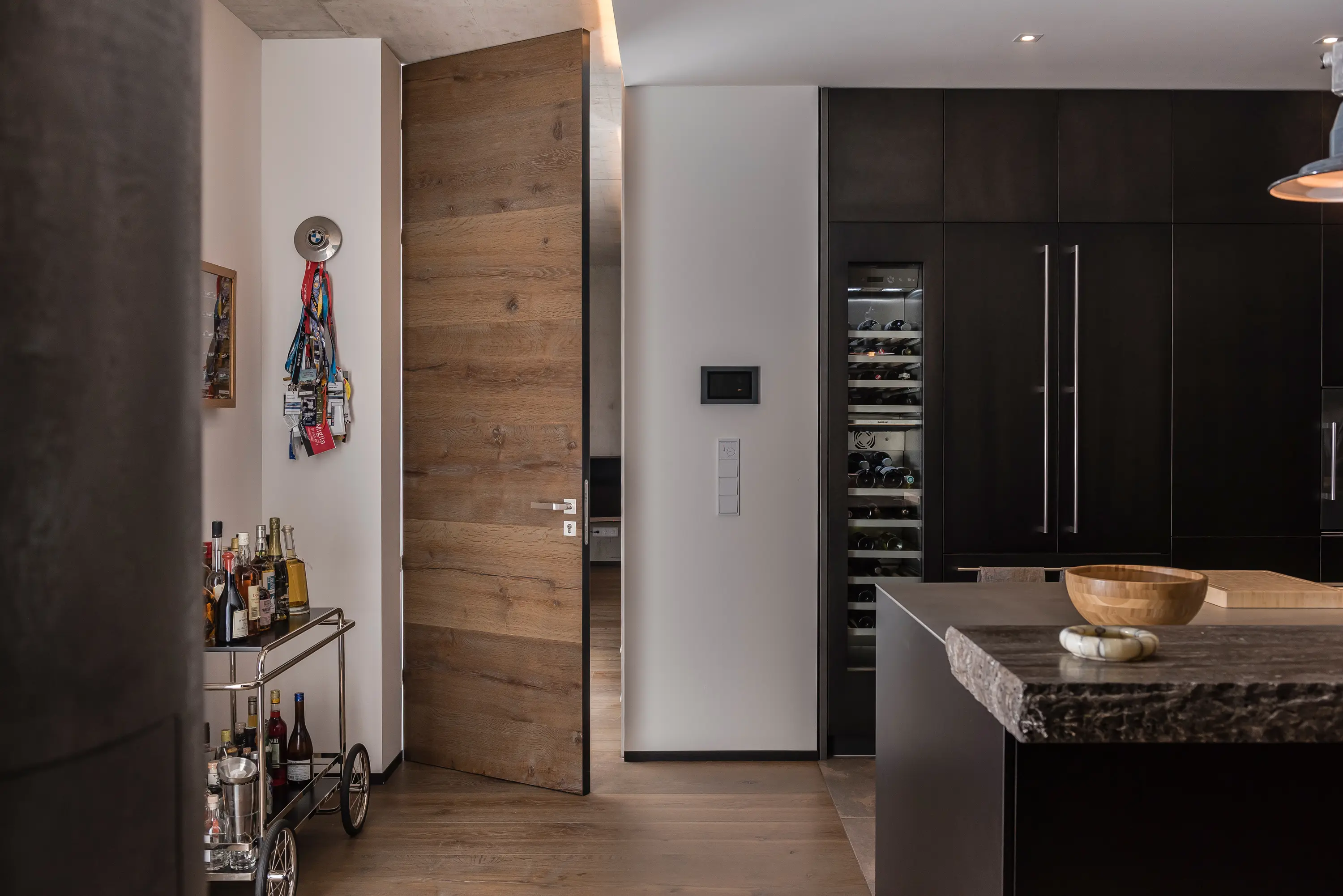 ComTür - Modern Doors frameless doors FLAT parquet flooring