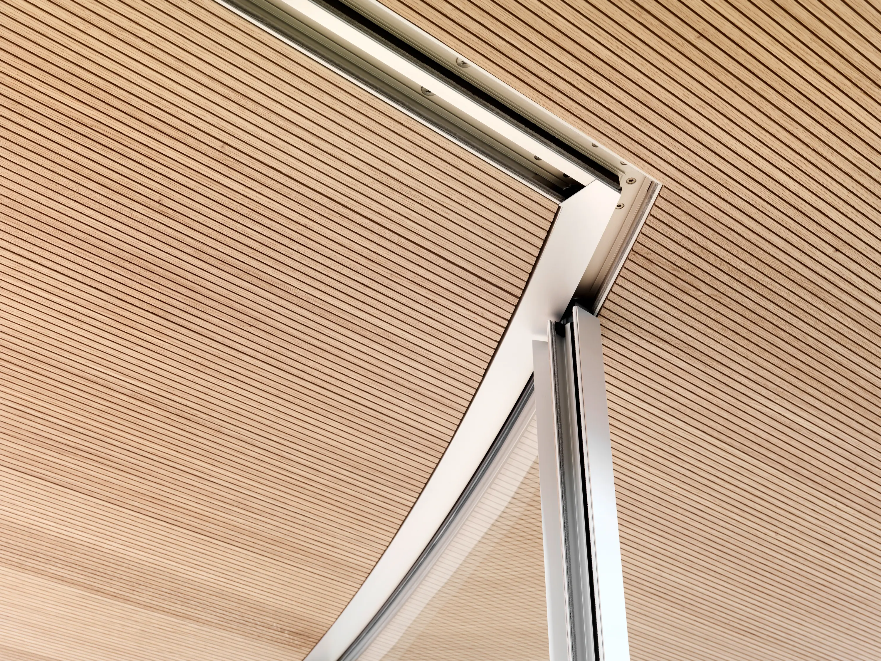 Sky-Frame - Arc sliding window