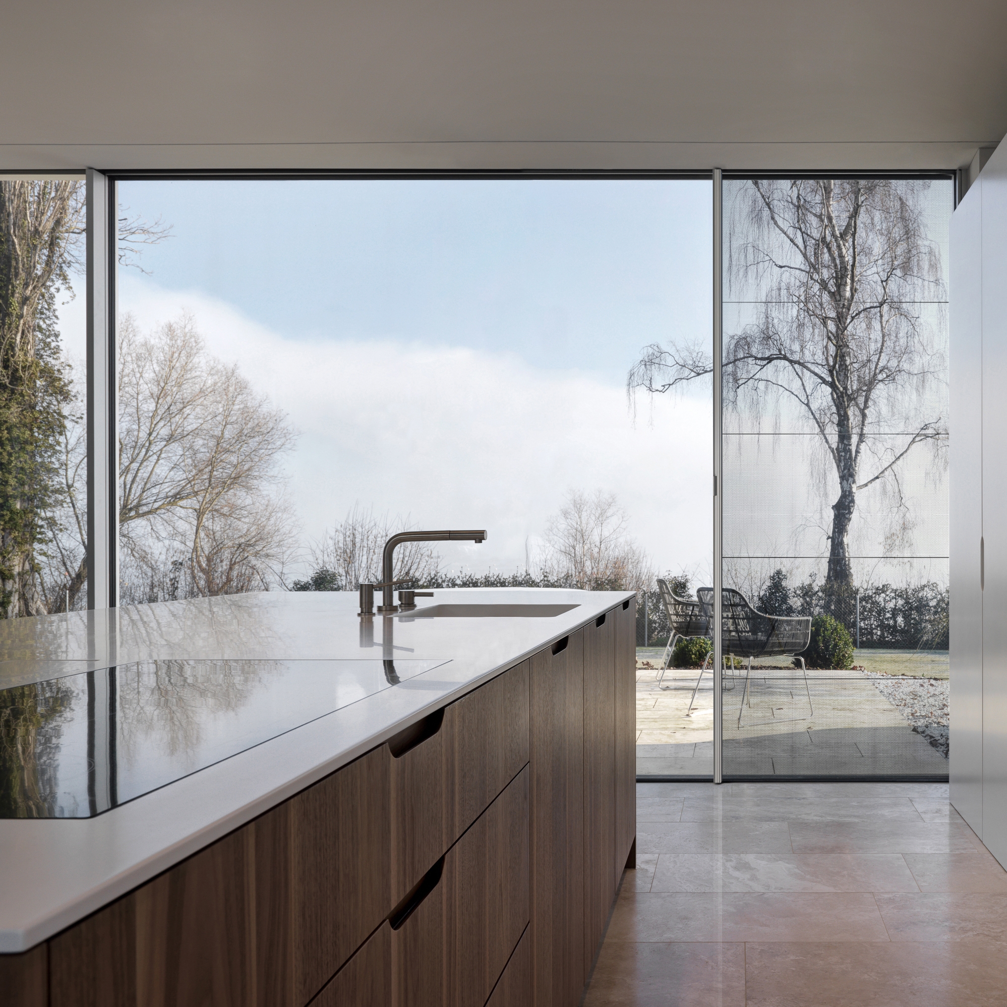 Display product Fly sliding window from manufacturer Sky-Frame