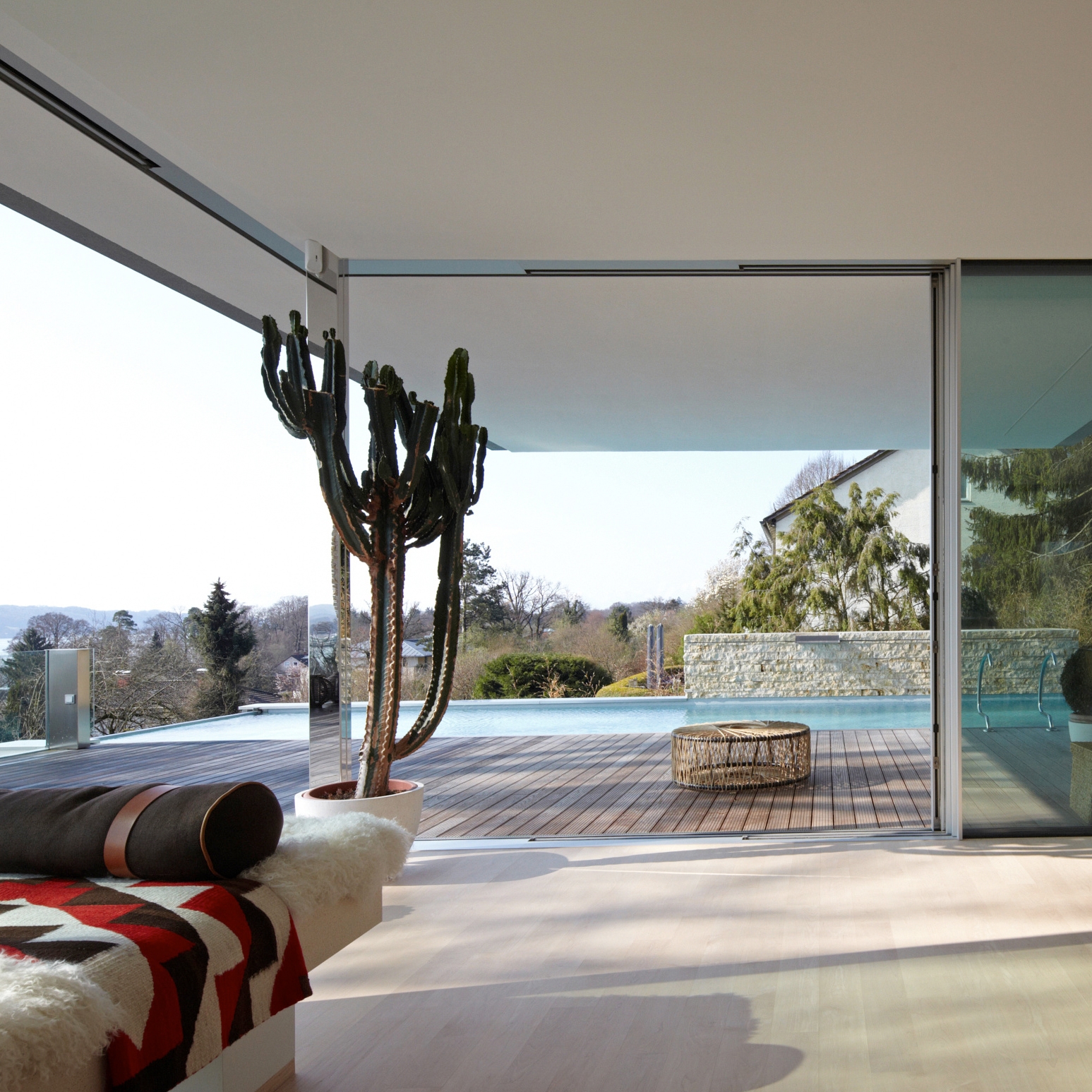 Display product Sky-Frame 3 sliding window from manufacturer Sky-Frame