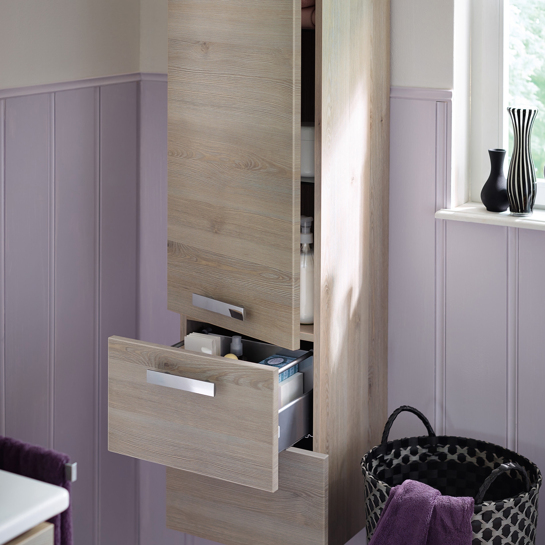 Produkt Essento | Hochschrank des Herstellers burgbad anzeigen