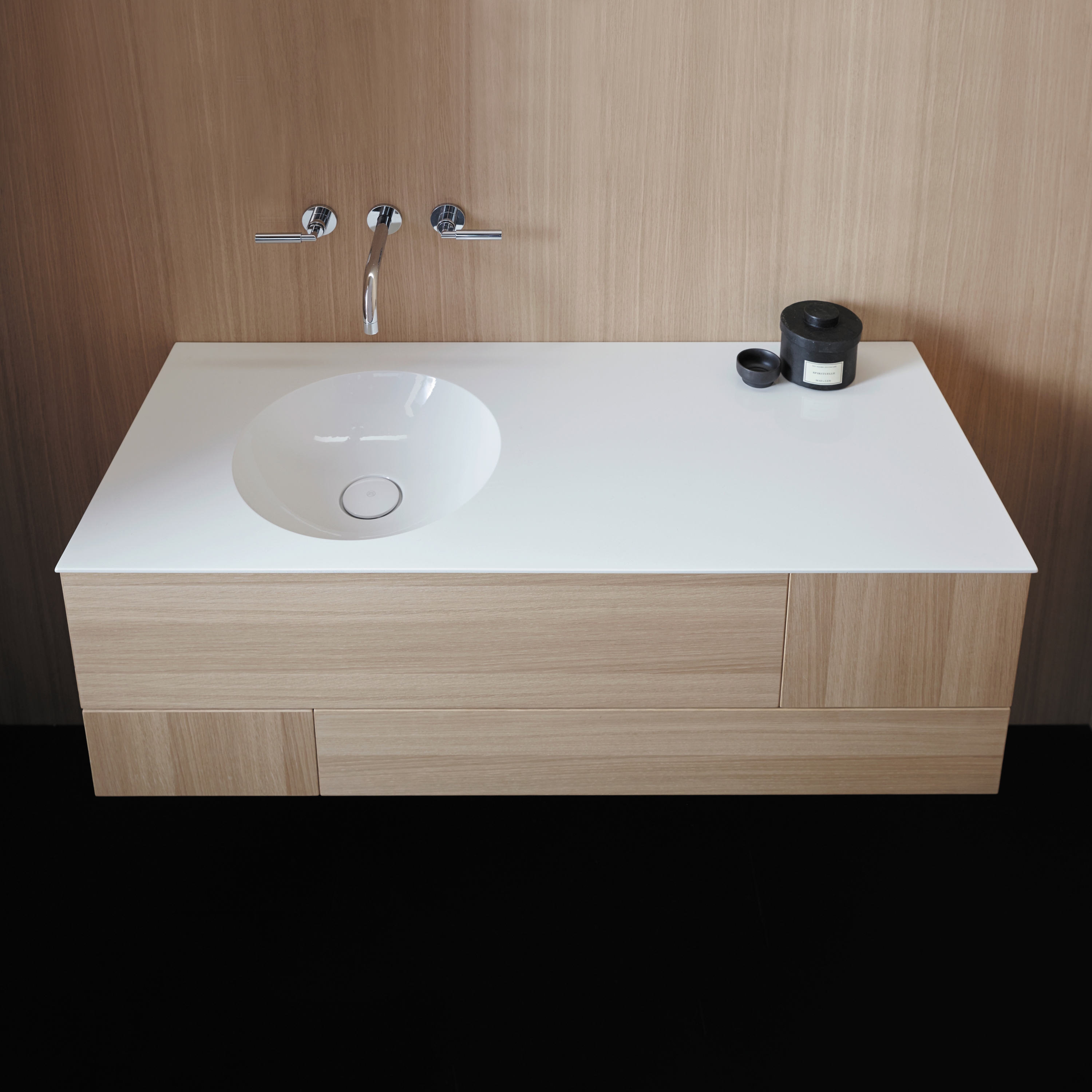 Mostra il prodotto Coco | Mineral cast washbasin incl. vanity unit del produttore burgbad