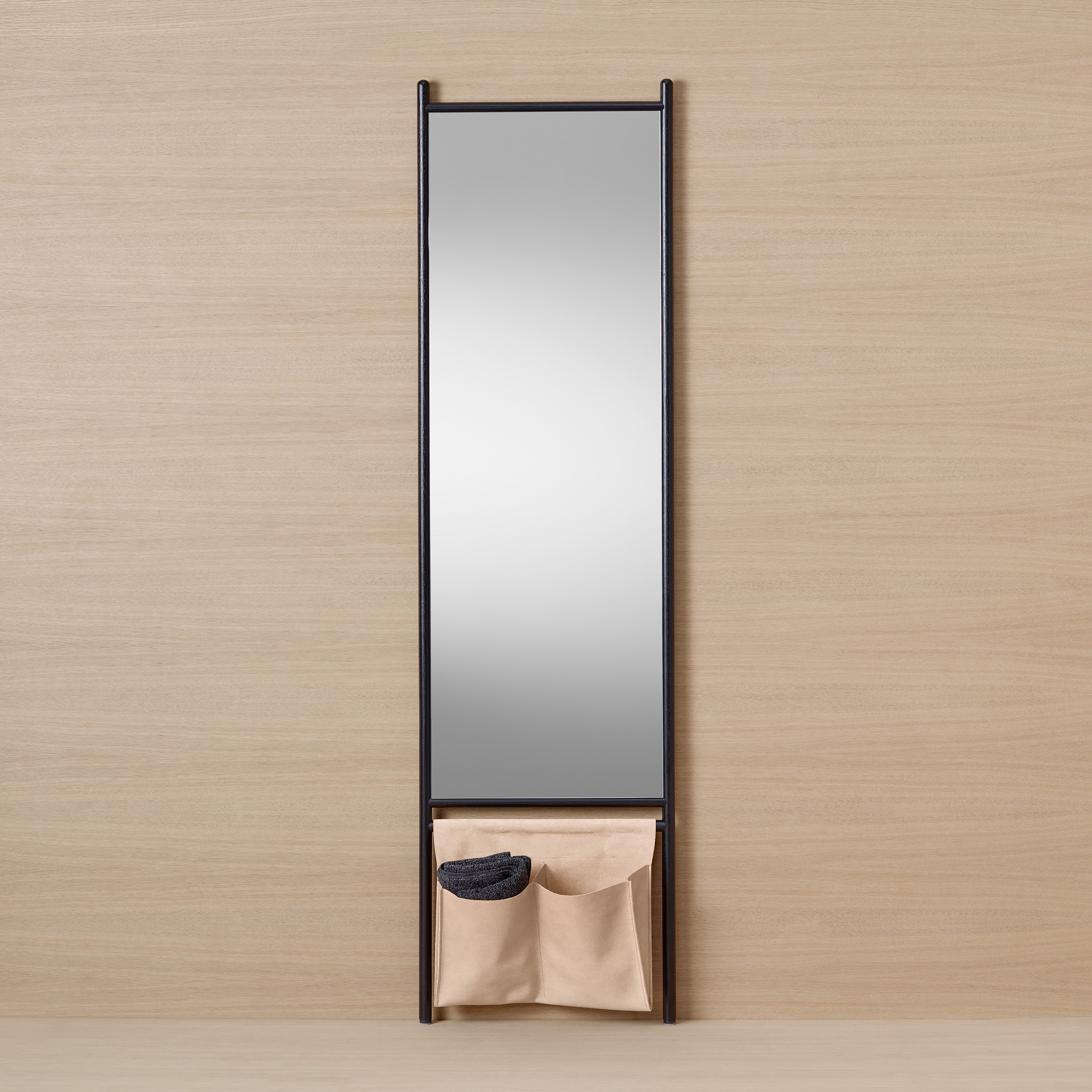 Mya | Tall mirror